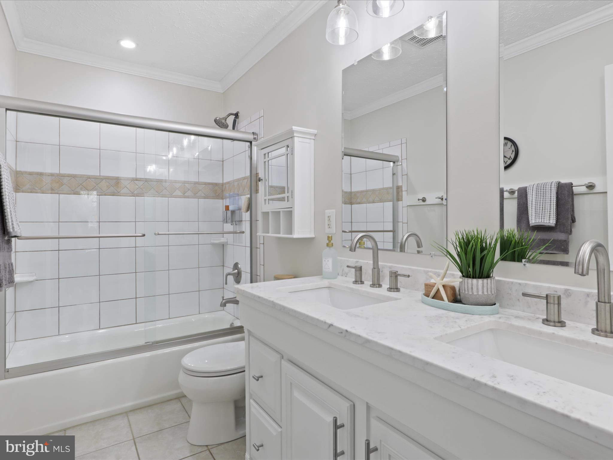 RESTON - Residential