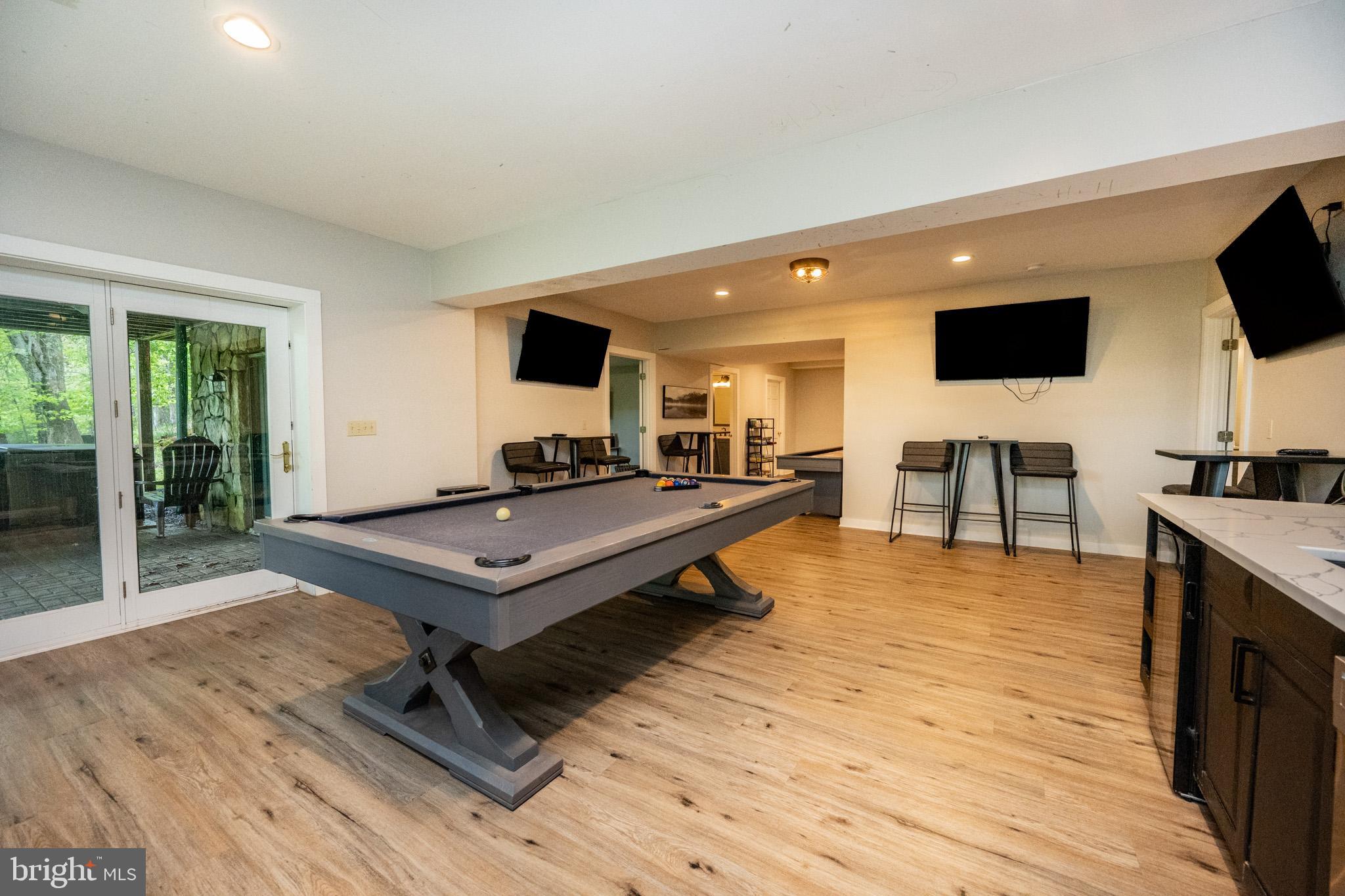 NORTHGLADE HILLS - Residential