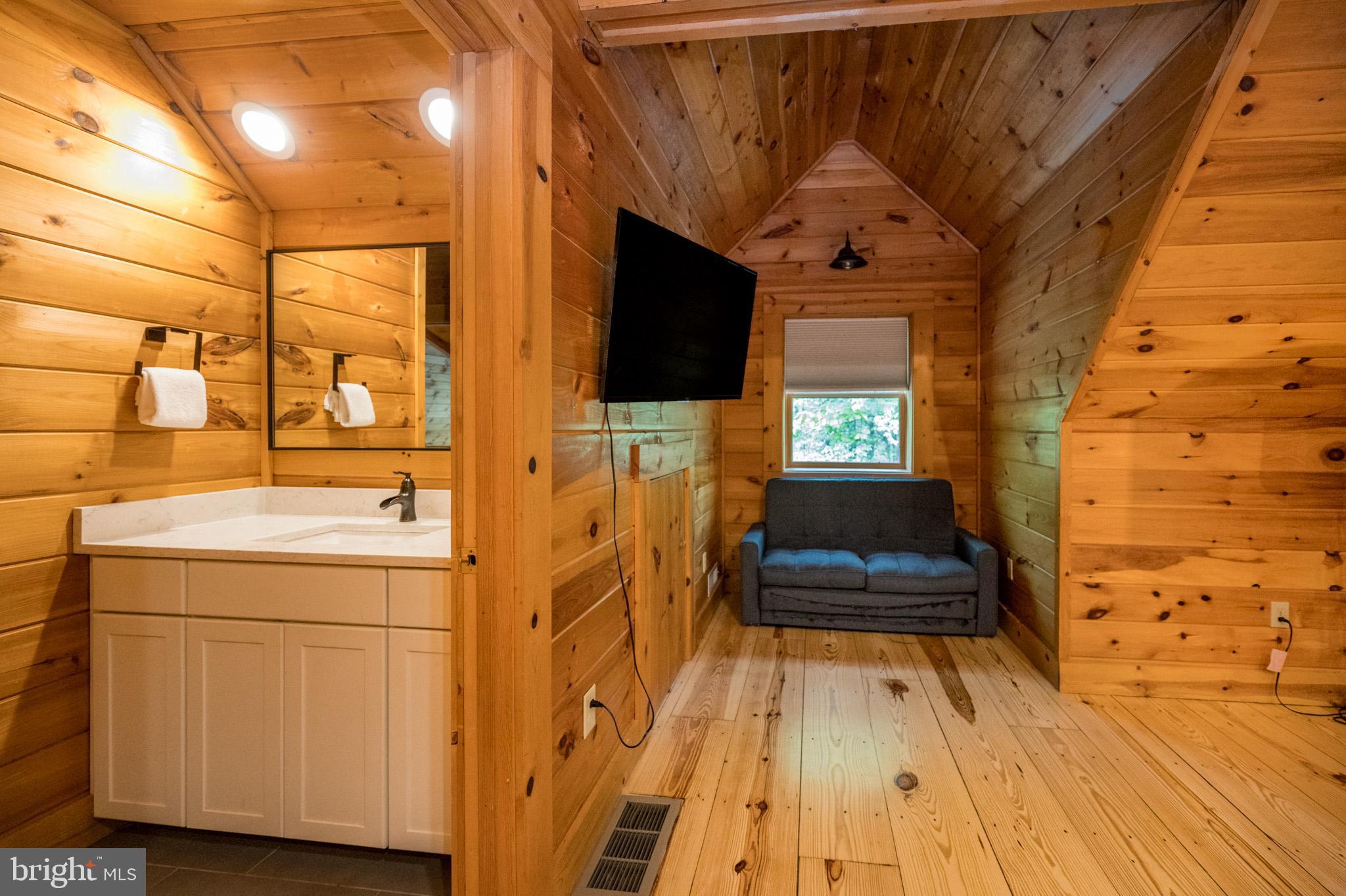 NORTHGLADE HILLS - Residential