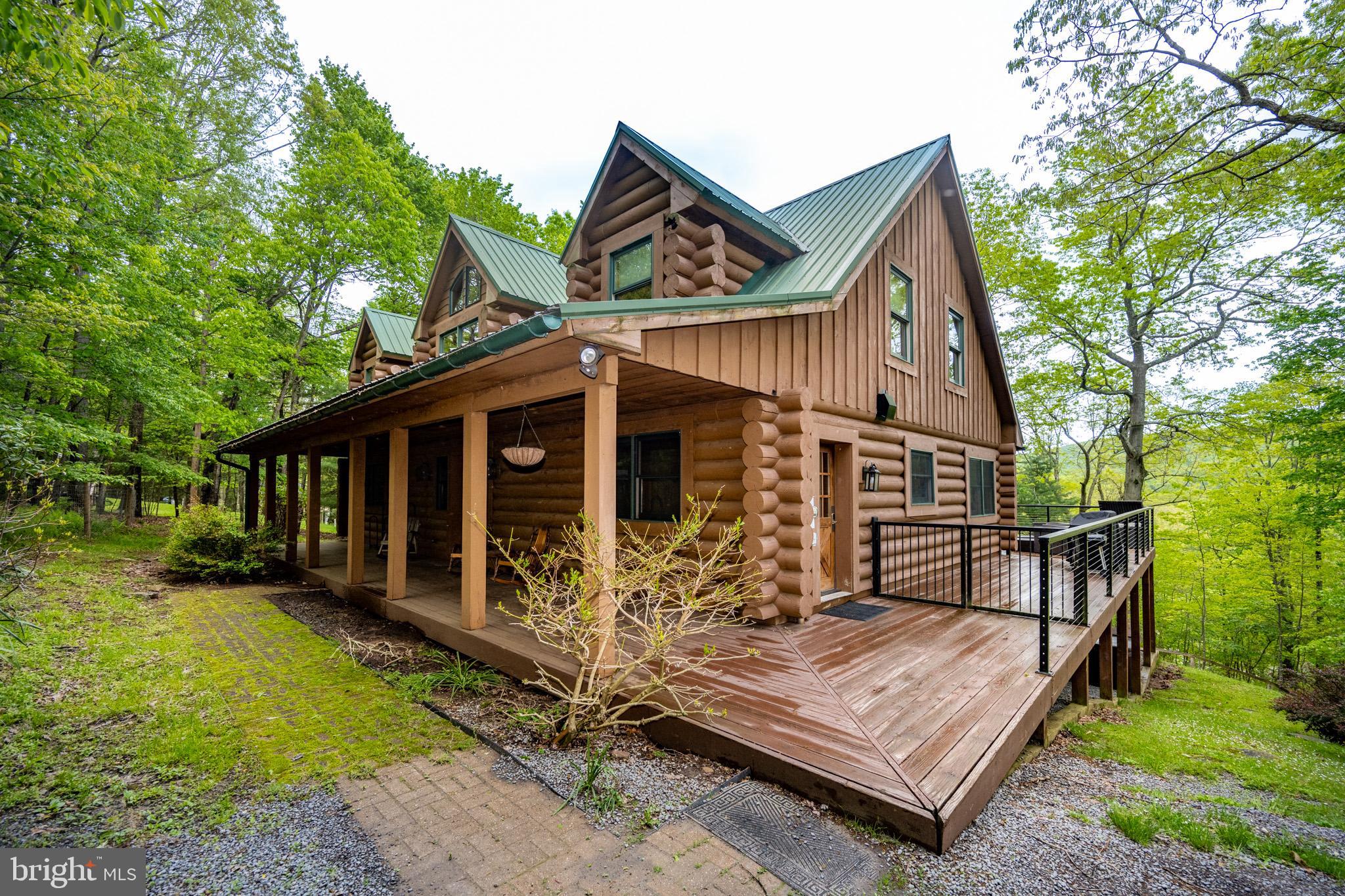 425 HINES DRIVE