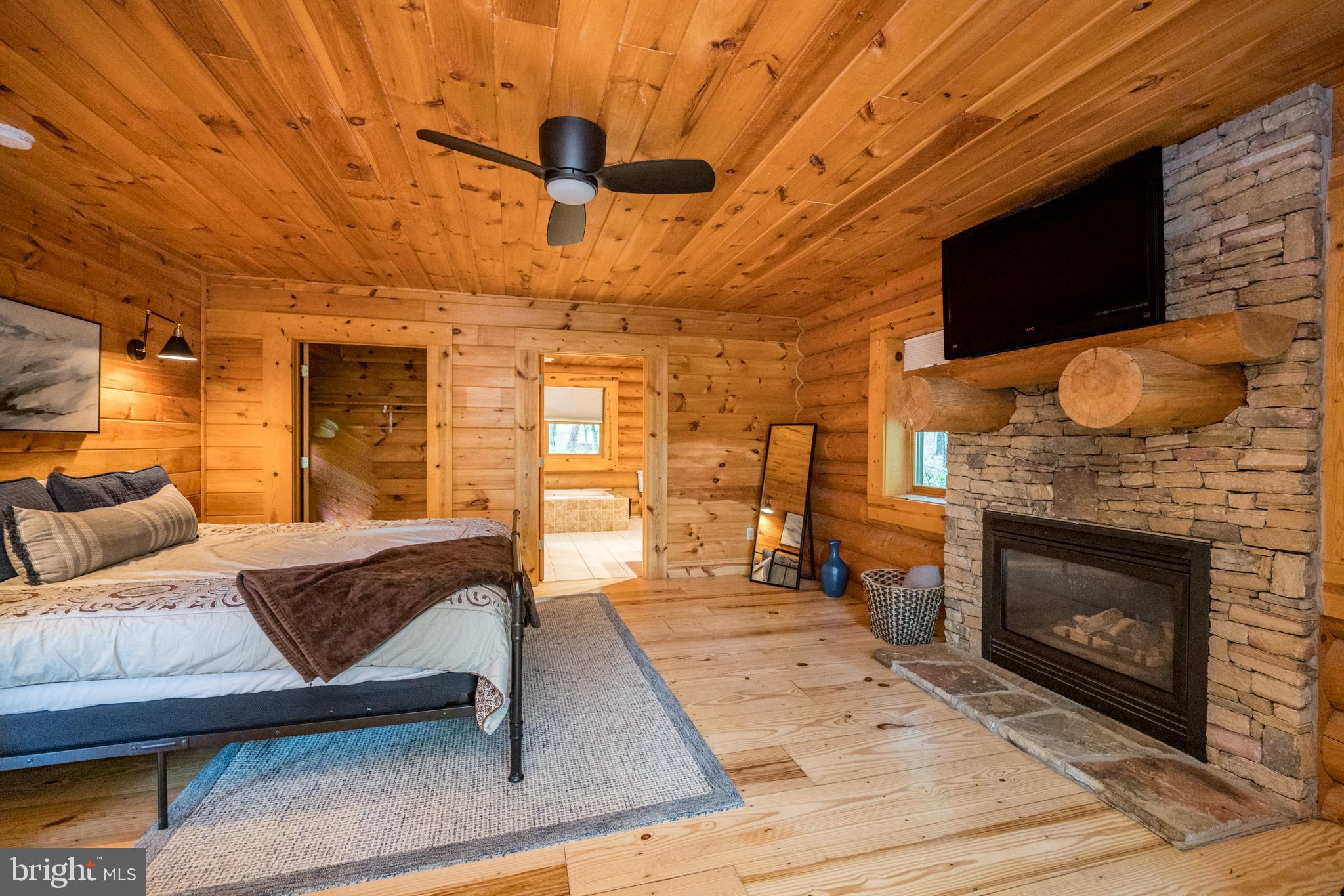 NORTHGLADE HILLS - Residential