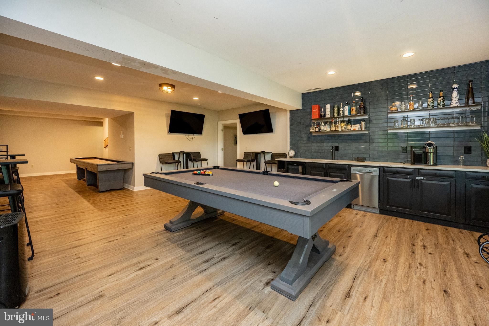 NORTHGLADE HILLS - Residential