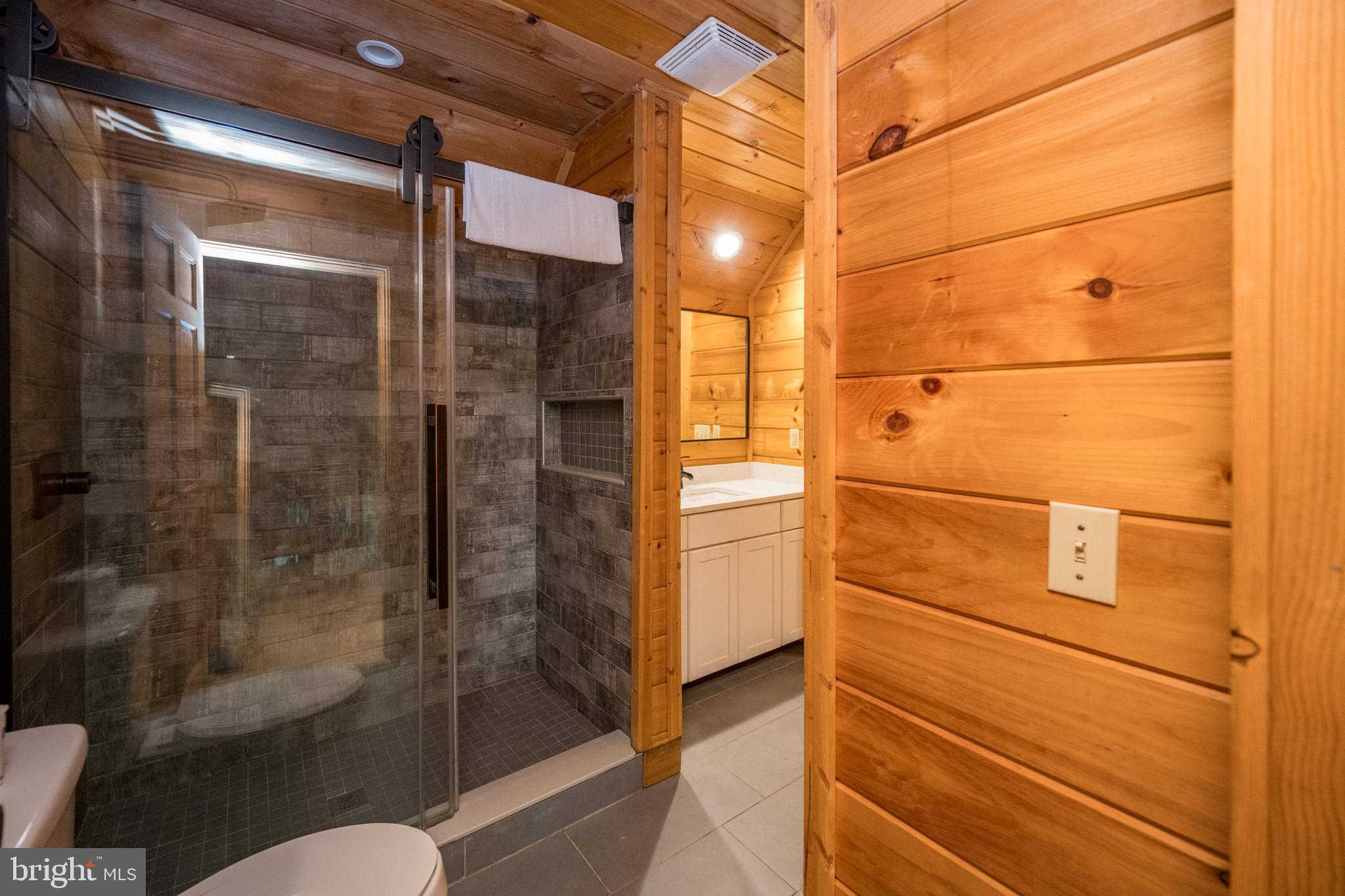 NORTHGLADE HILLS - Residential