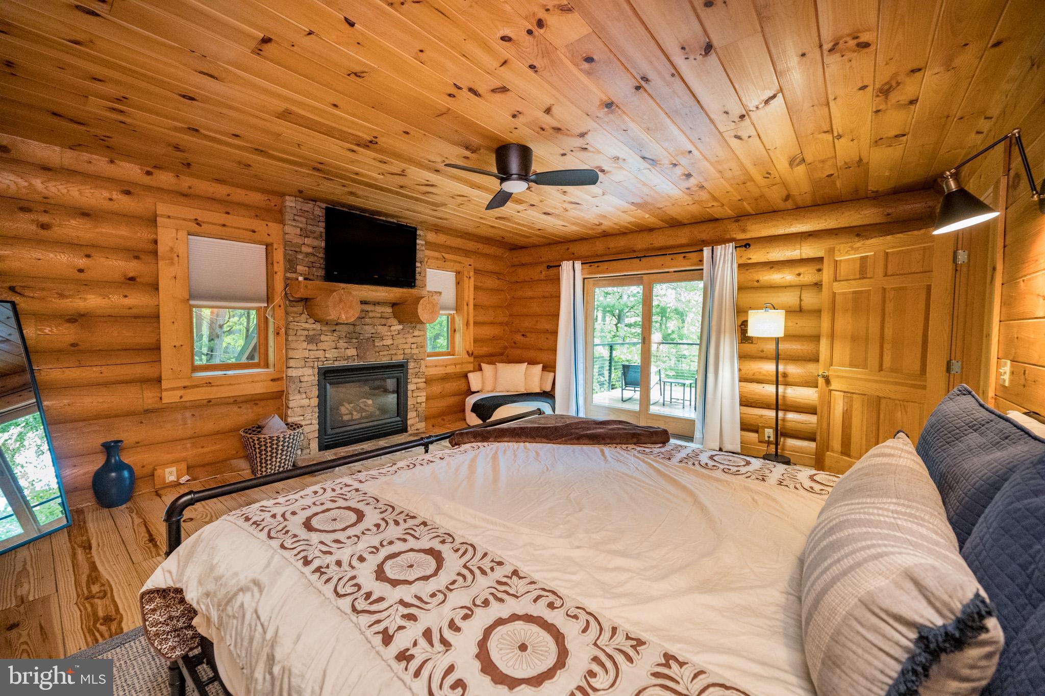 NORTHGLADE HILLS - Residential