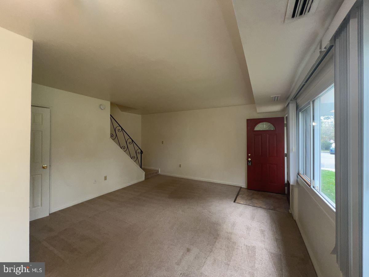 NORTHSIDE TOWNHOUSE APARTMENTS - Residential Lease