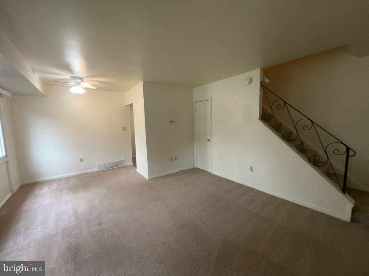 NORTHSIDE TOWNHOUSE APARTMENTS - Residential Lease