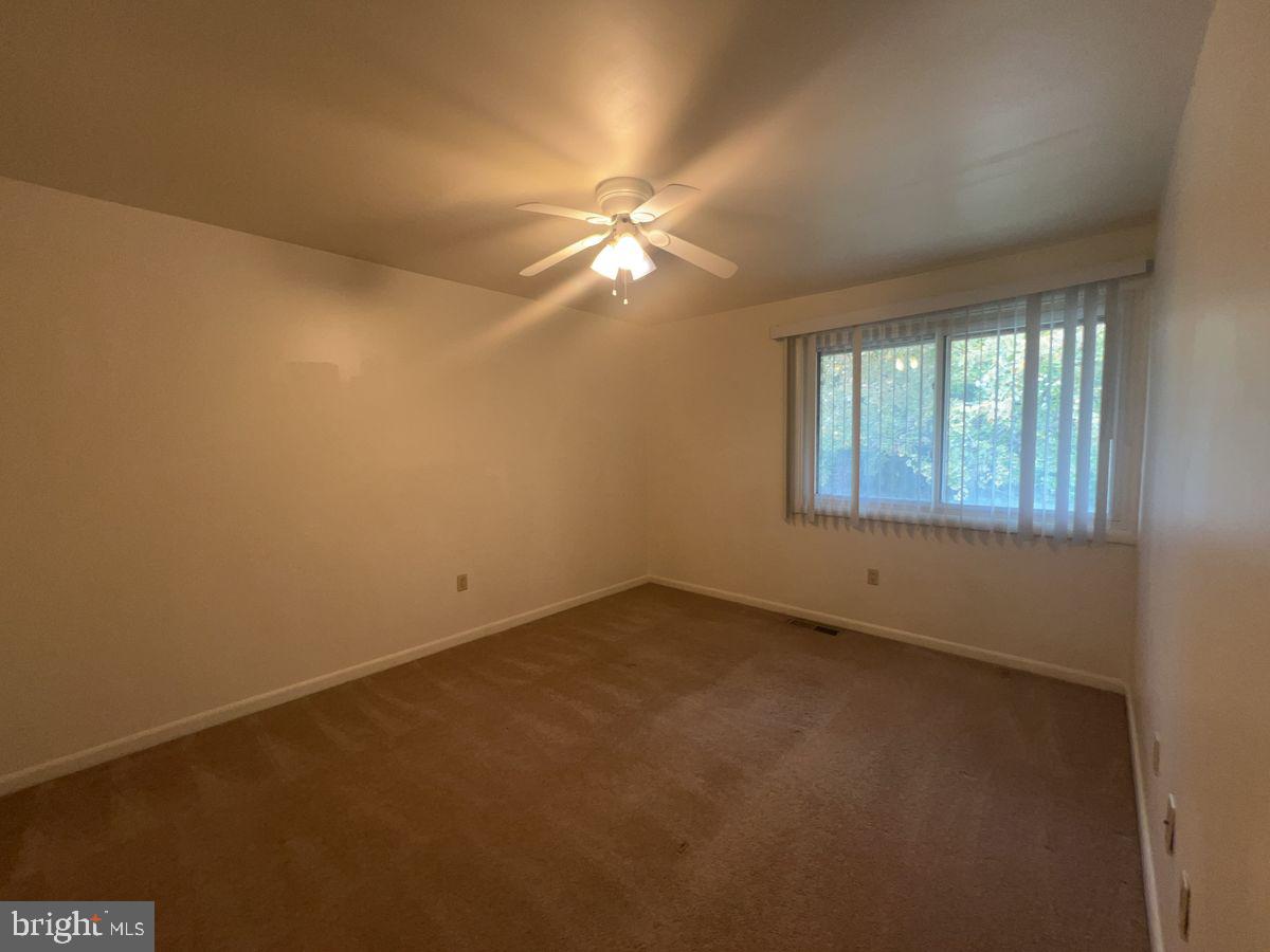 NORTHSIDE TOWNHOUSE APARTMENTS - Residential Lease