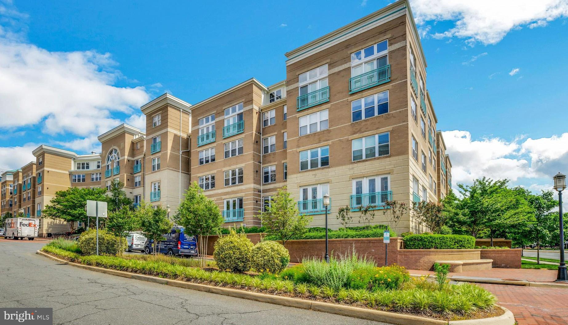 MARKET STREET AT TOWN CENTER - Residential