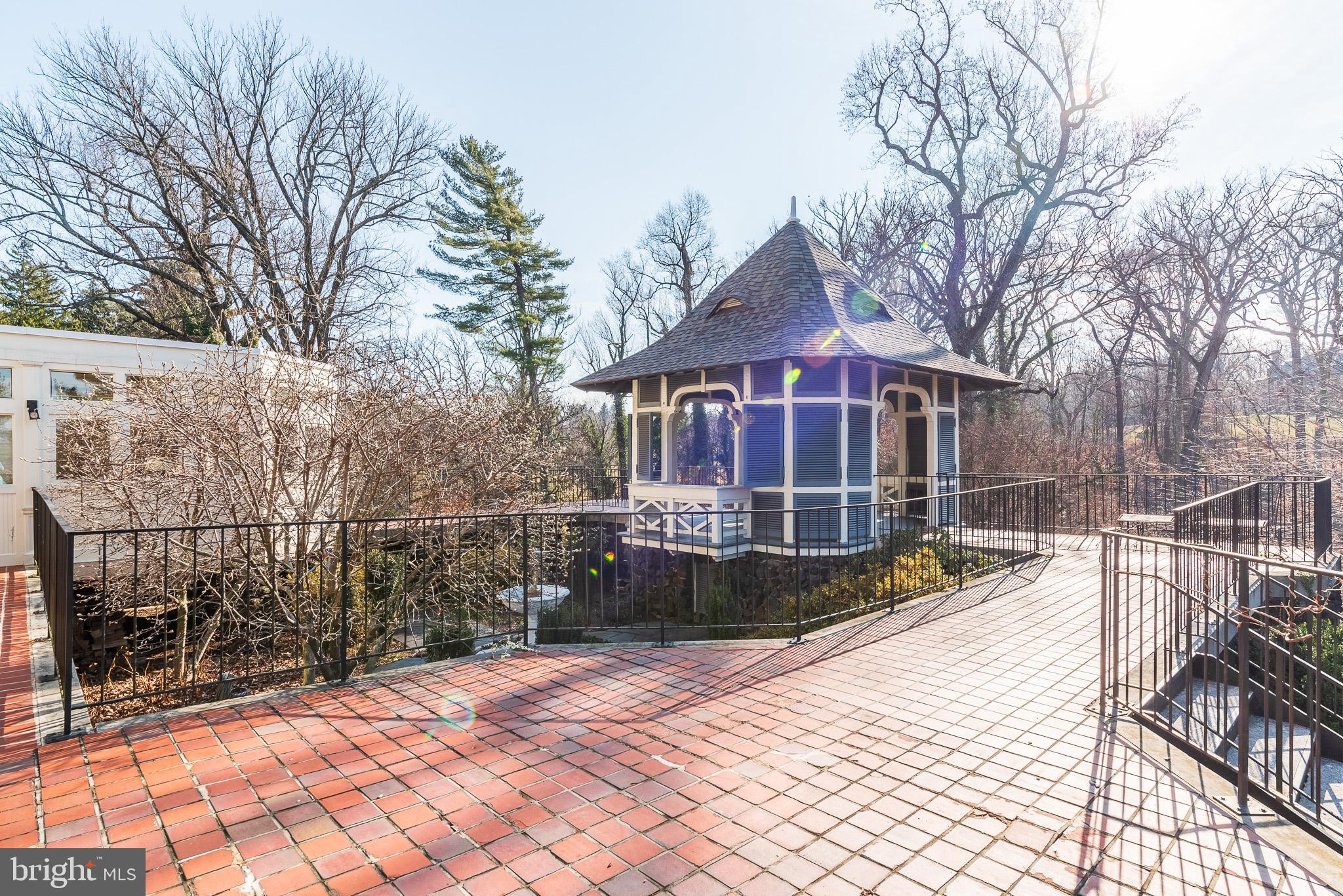 DEVON HILL - Residential Lease