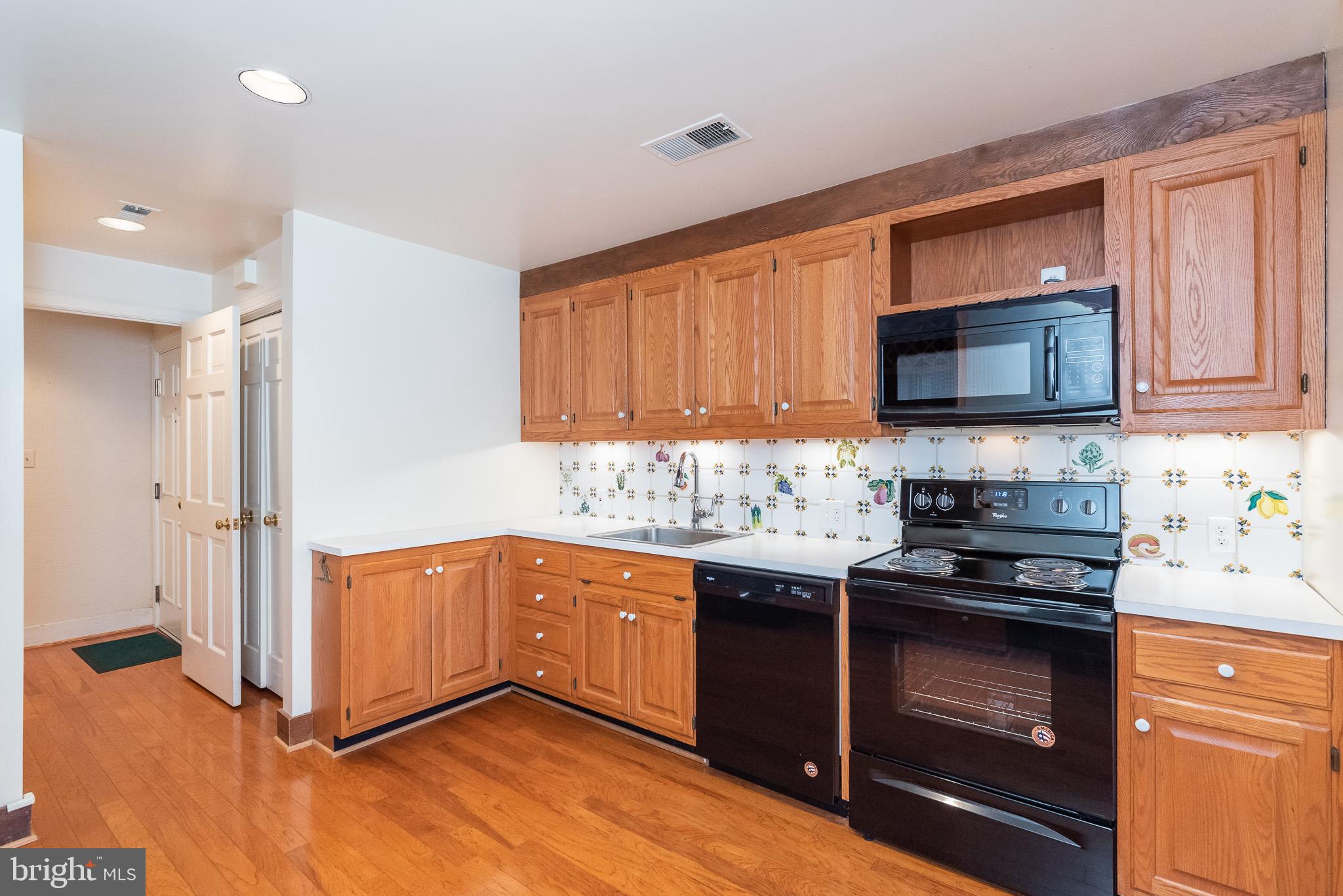 DEVON HILL - Residential Lease