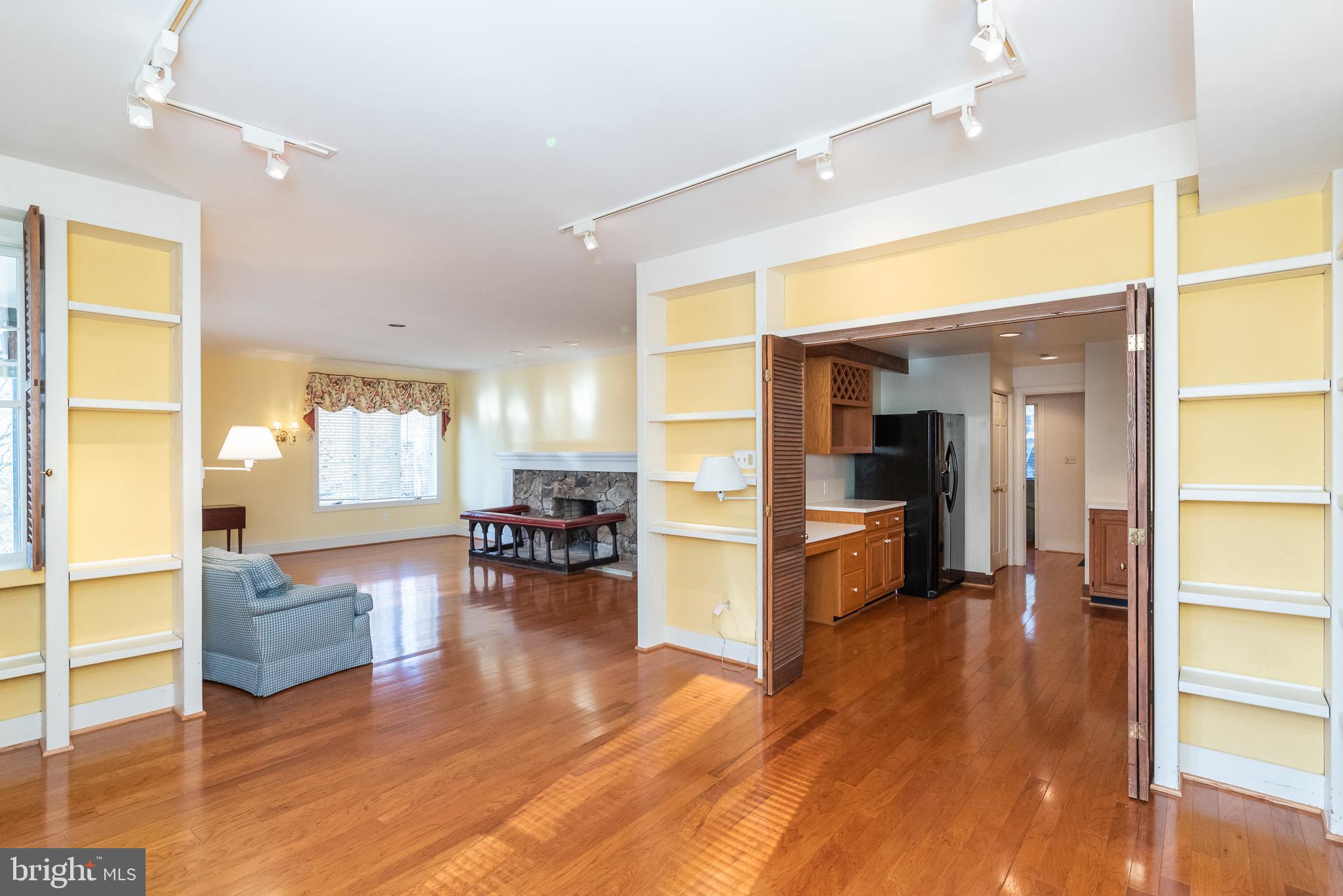 DEVON HILL - Residential Lease