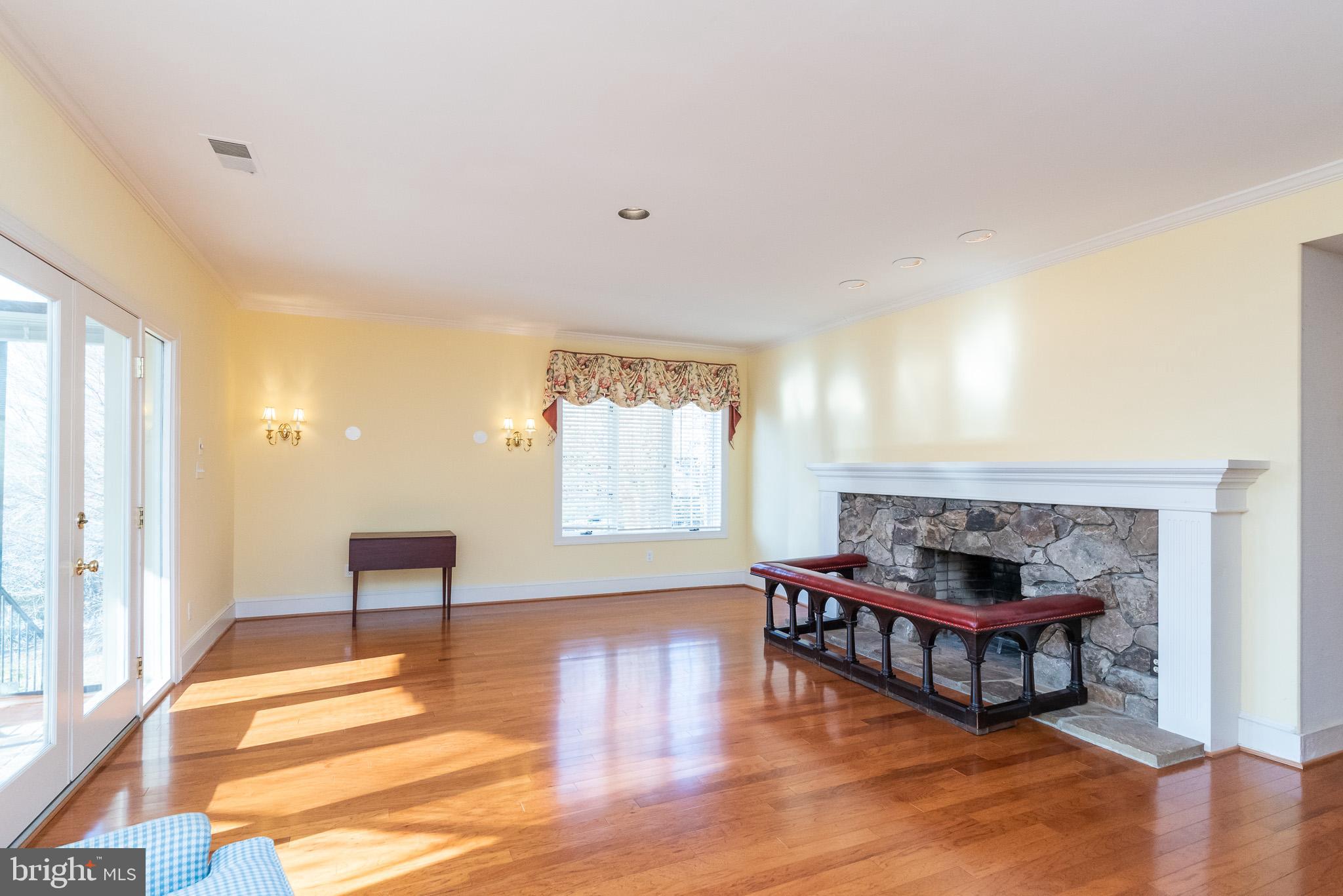 DEVON HILL - Residential Lease