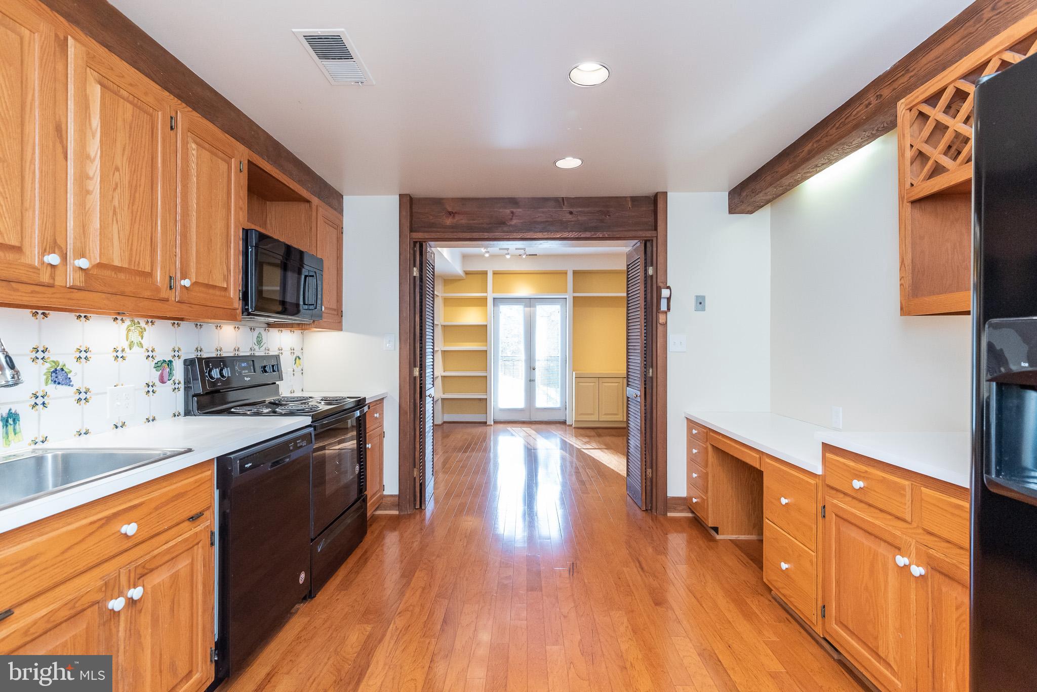 DEVON HILL - Residential Lease