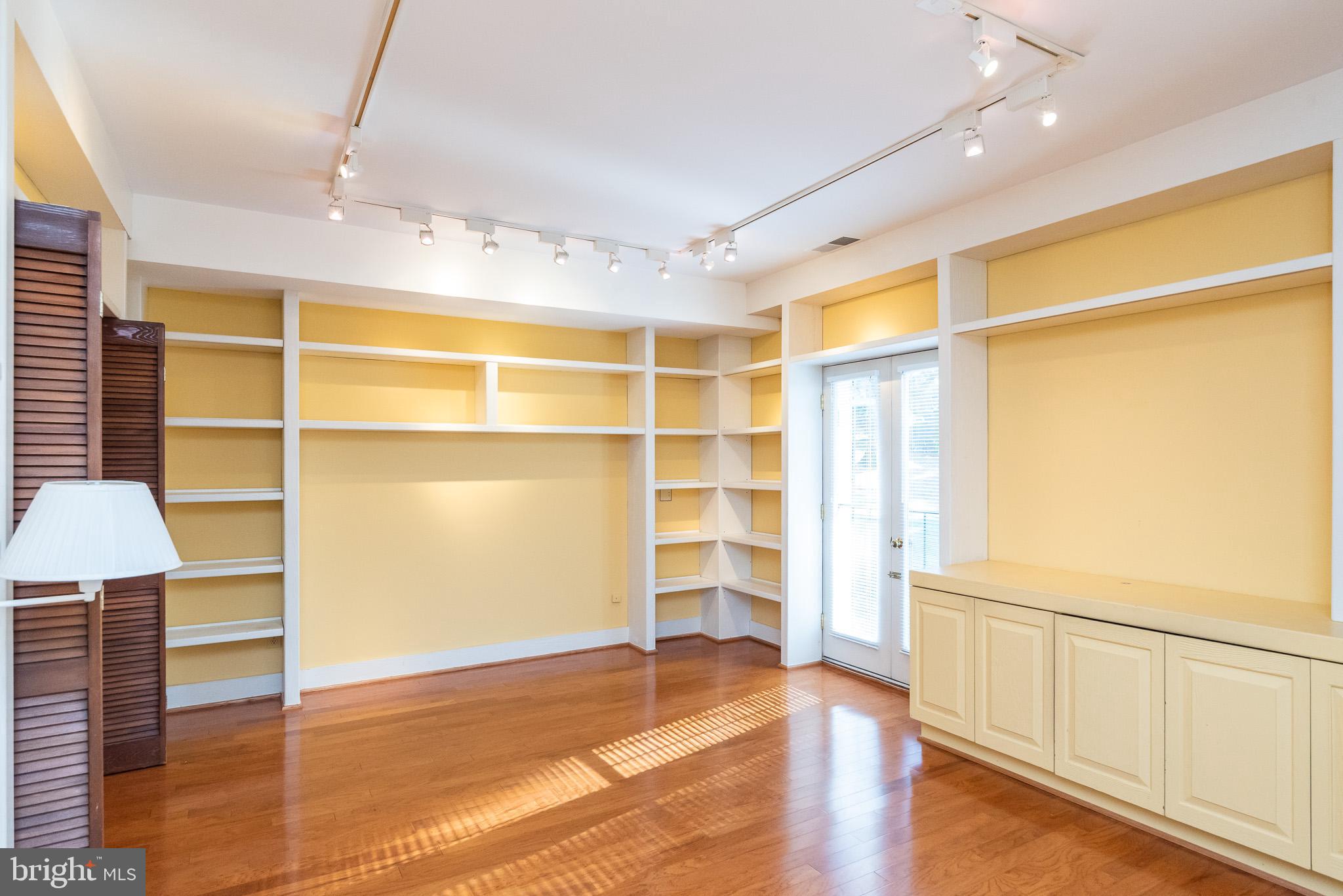 DEVON HILL - Residential Lease