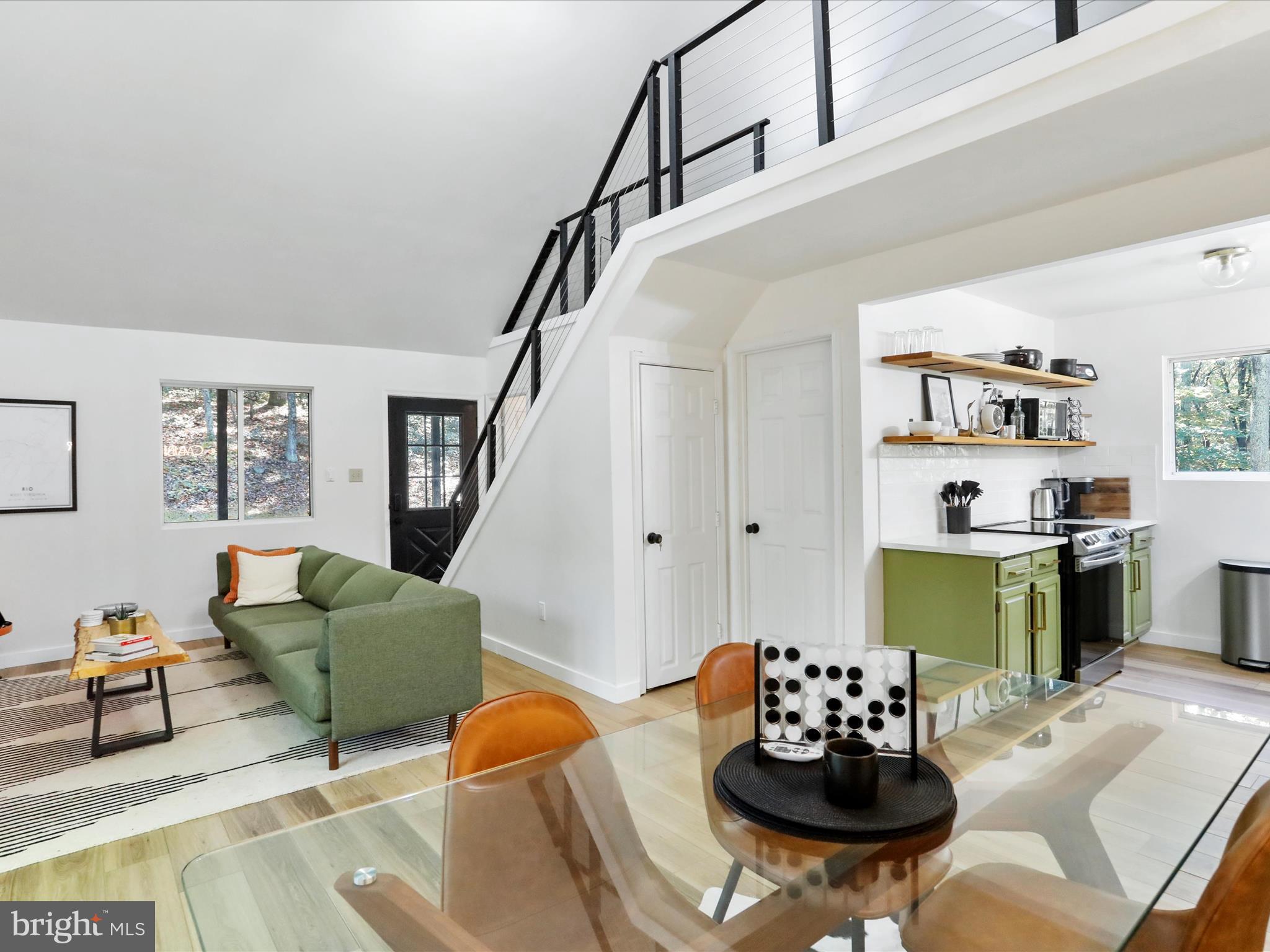 SHORT MOUNTAIN VILLAGE - Residential