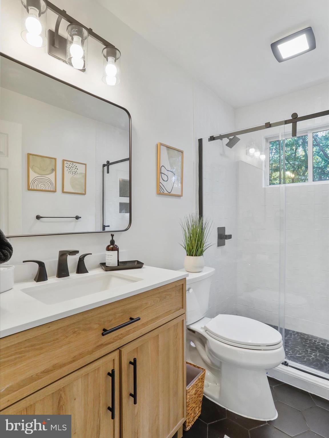 SHORT MOUNTAIN VILLAGE - Residential