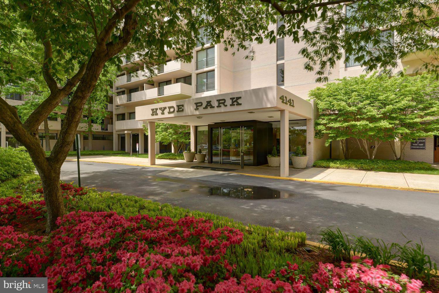 HYDE PARK - Residential