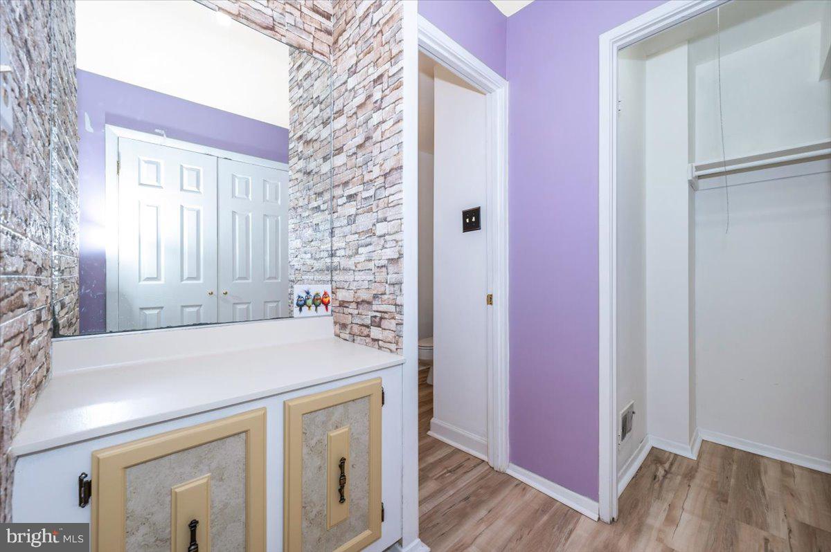 WILDE LAKE - Residential