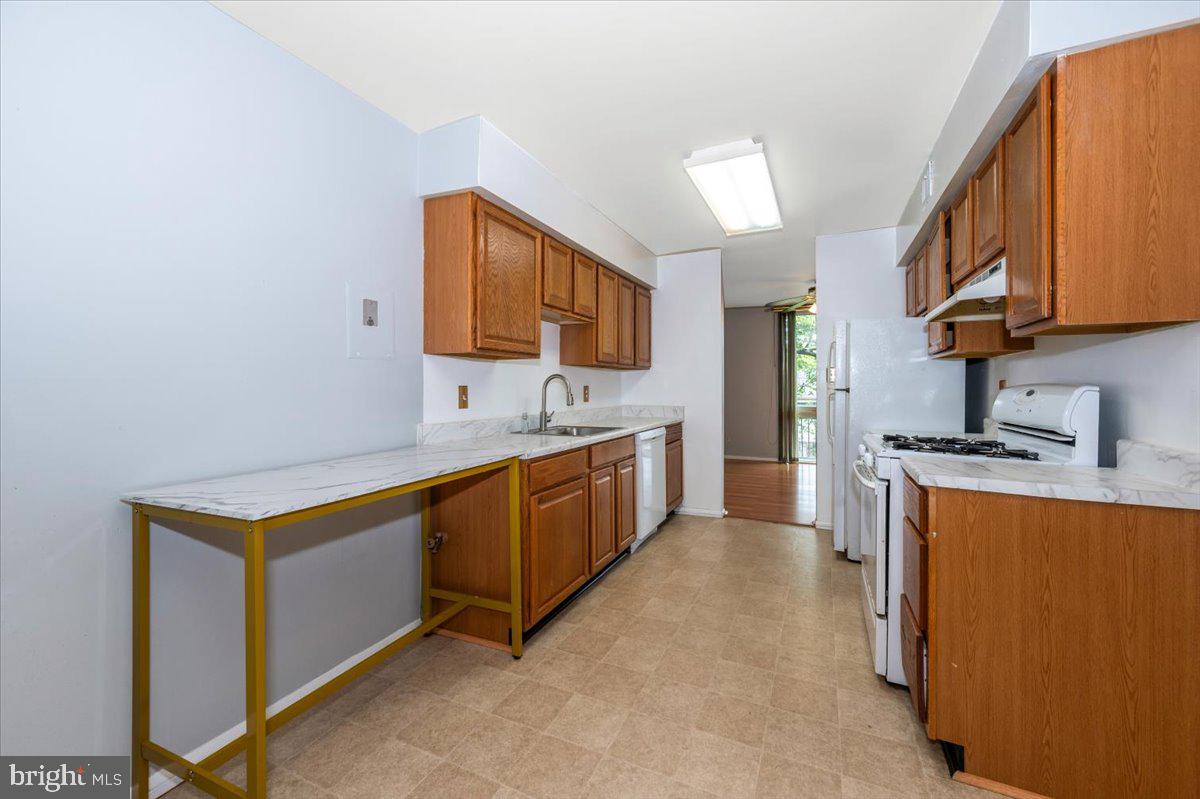 WILDE LAKE - Residential