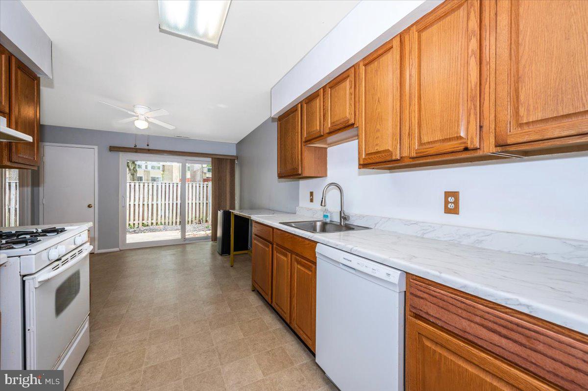 WILDE LAKE - Residential