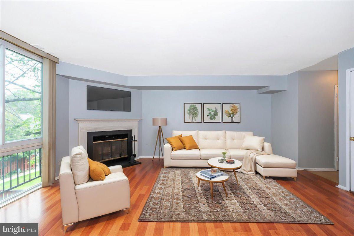 WILDE LAKE - Residential