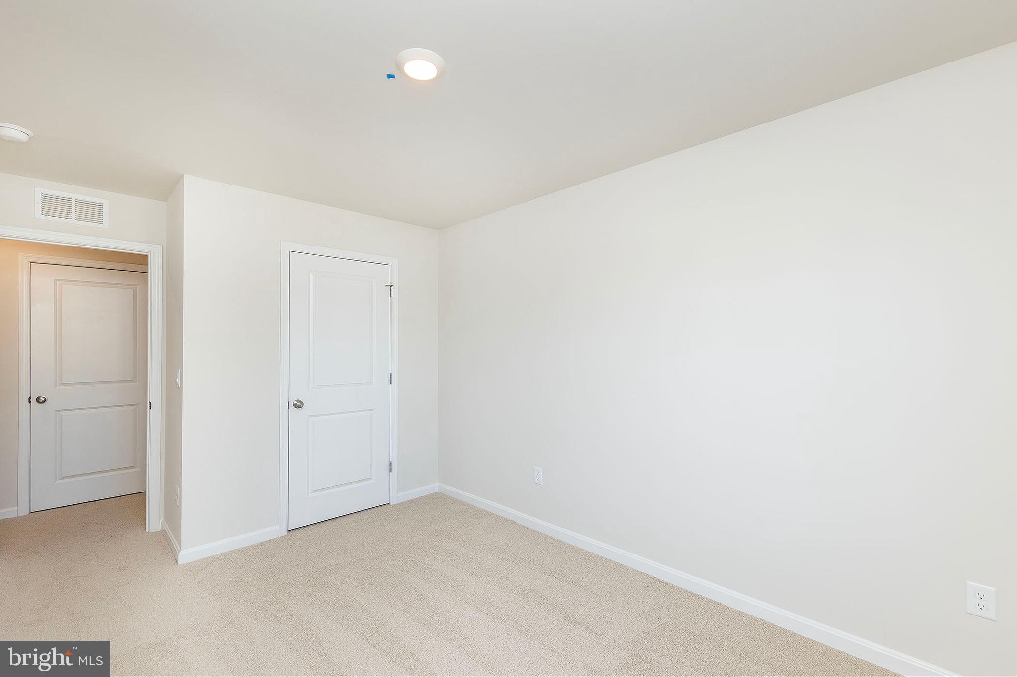 WEST WIND - Residential Lease