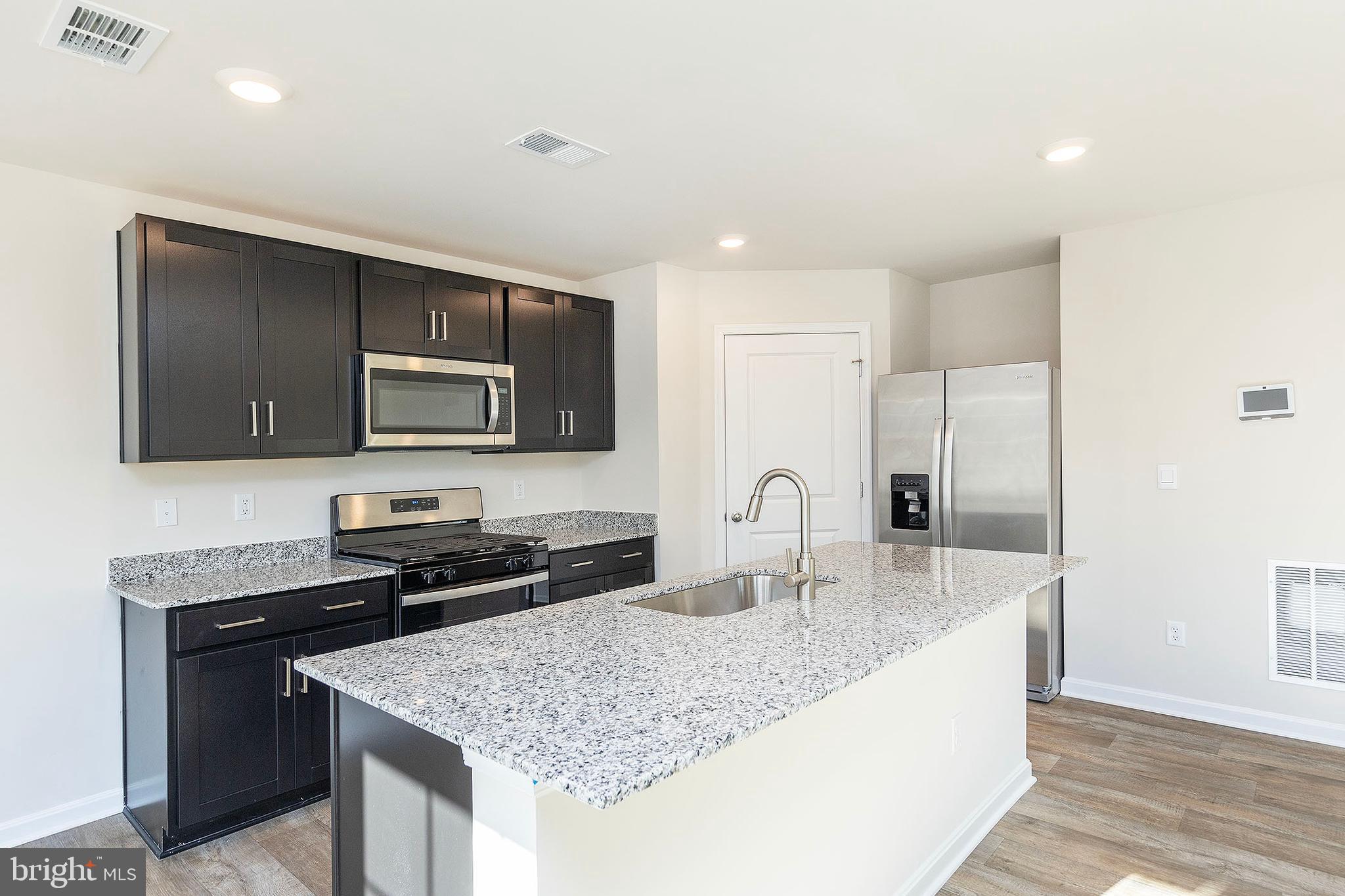 WEST WIND - Residential Lease