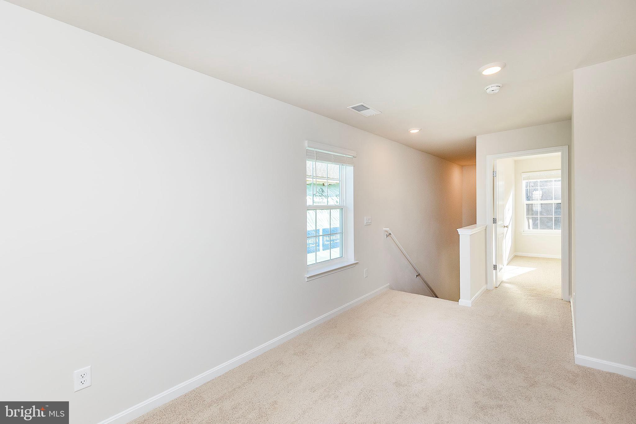 WEST WIND - Residential Lease