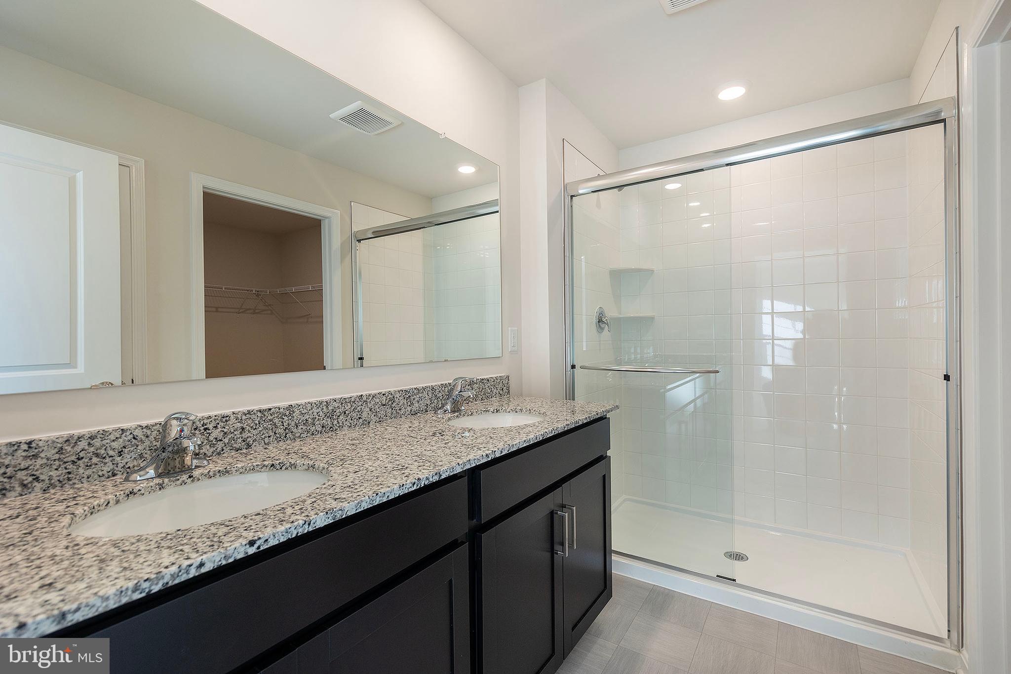 WEST WIND - Residential Lease