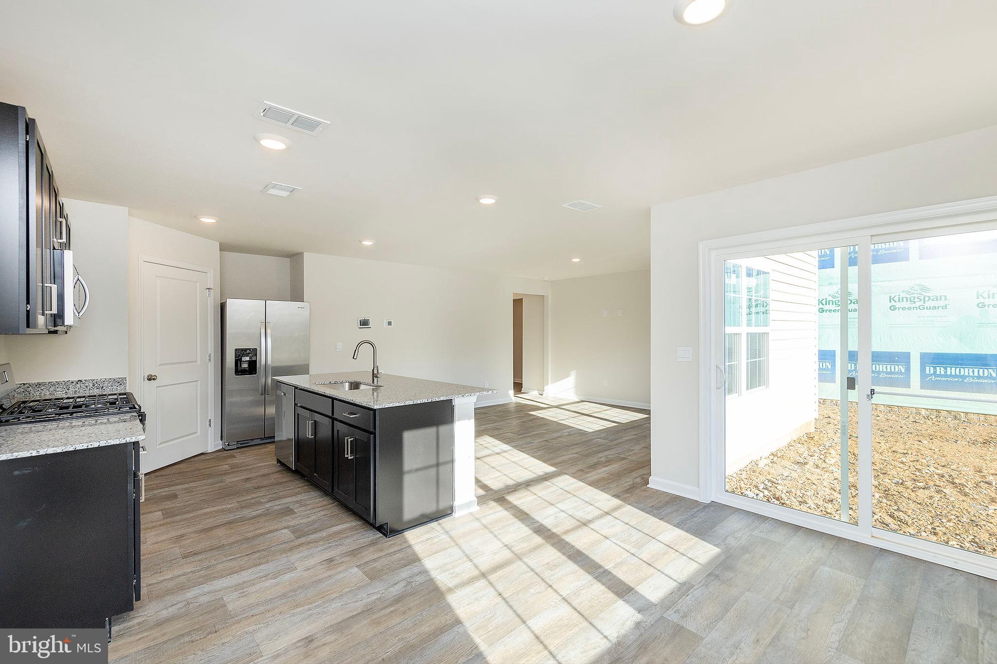 WEST WIND - Residential Lease