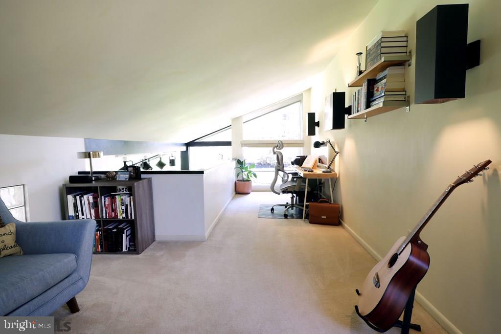 THE HILL - Residential