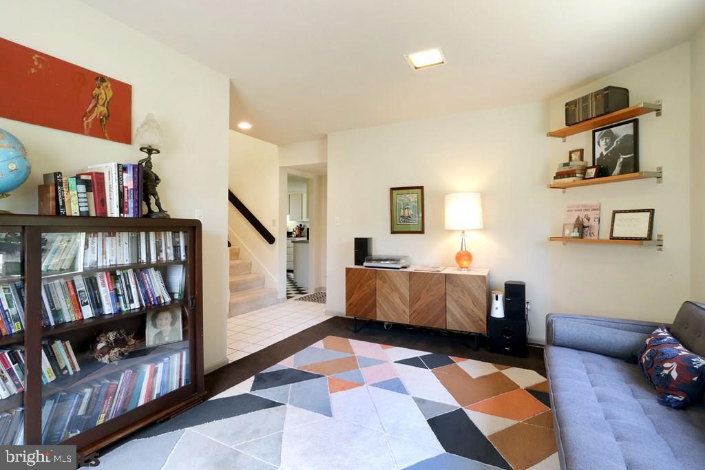 THE HILL - Residential