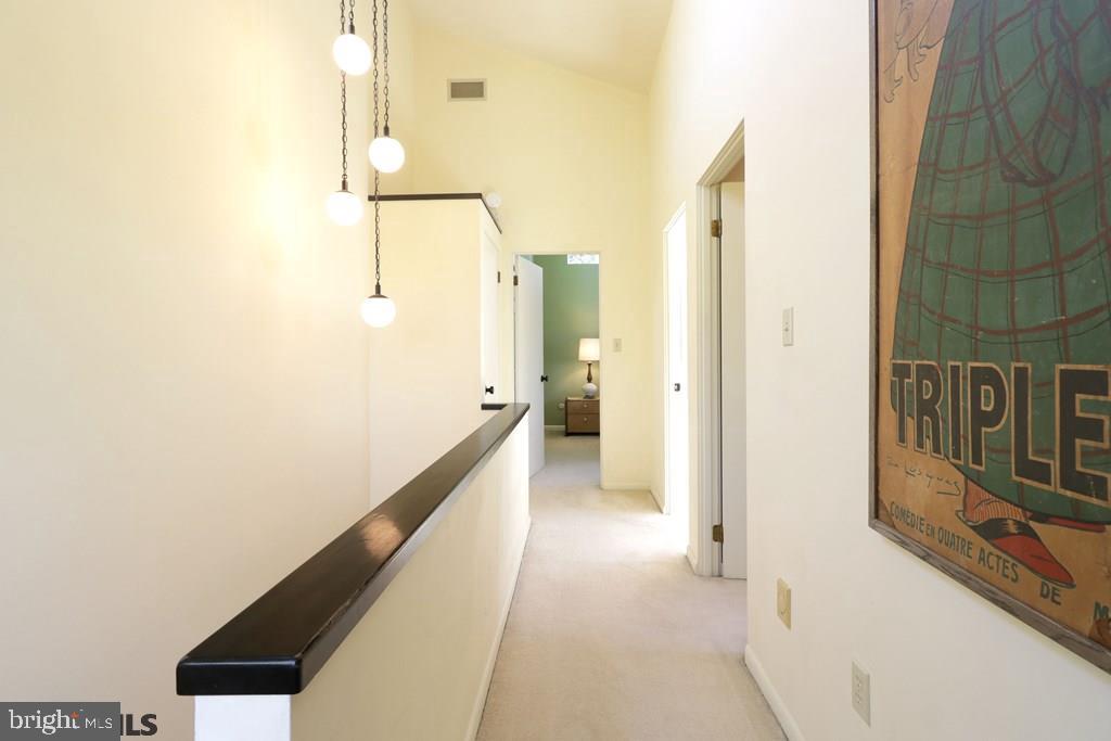 THE HILL - Residential