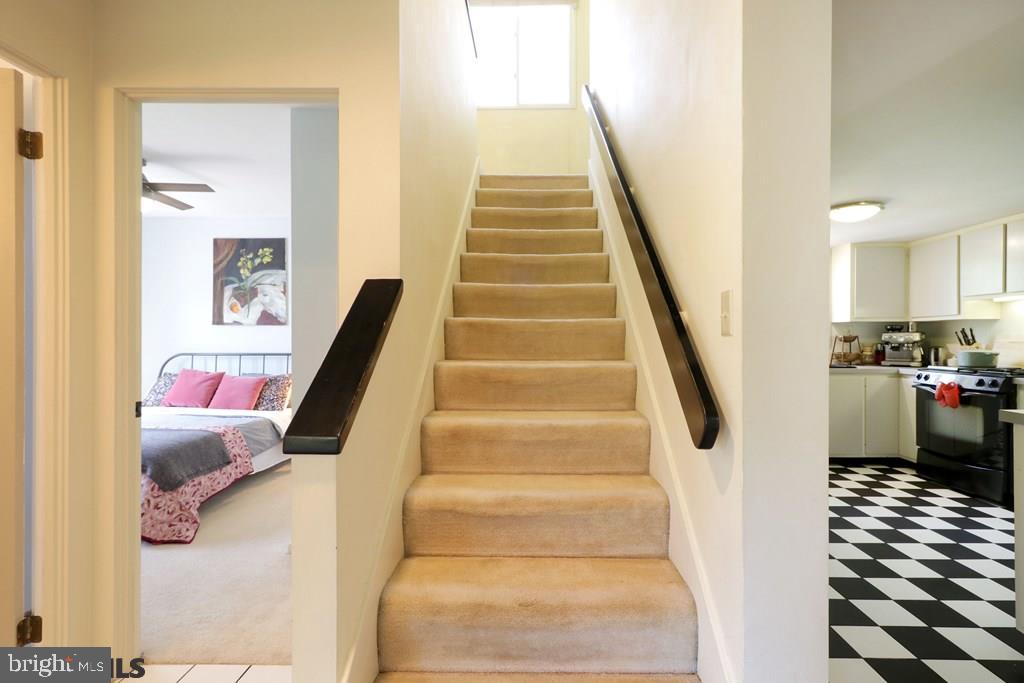 THE HILL - Residential