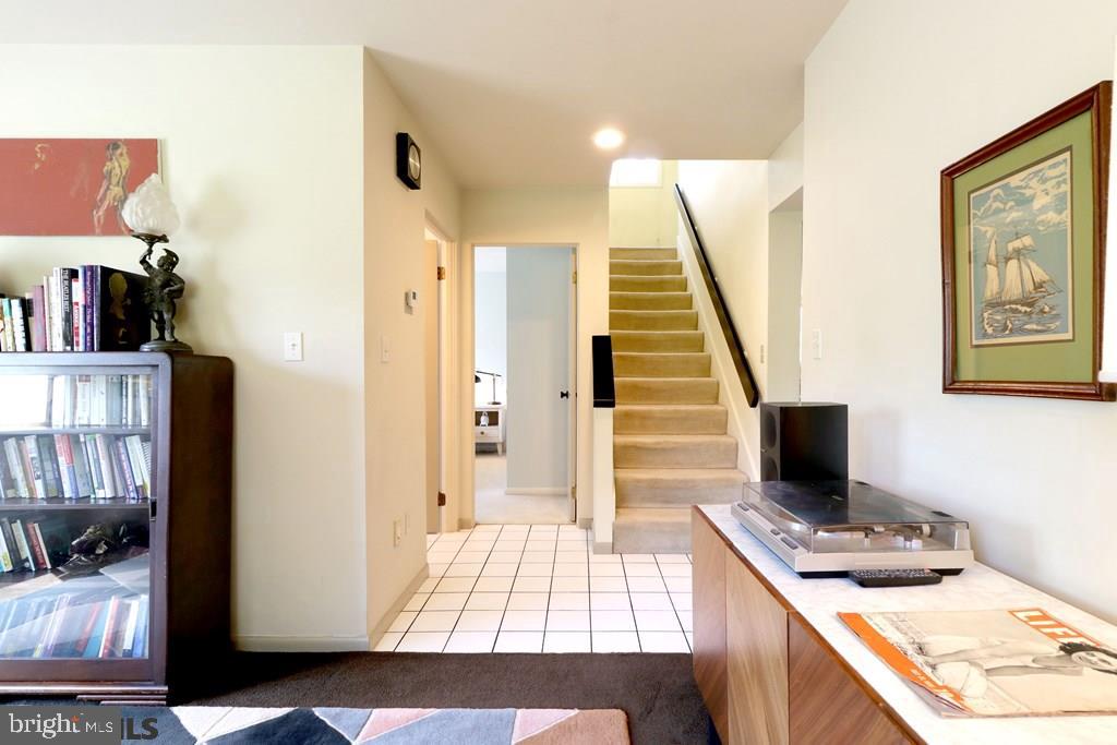 THE HILL - Residential