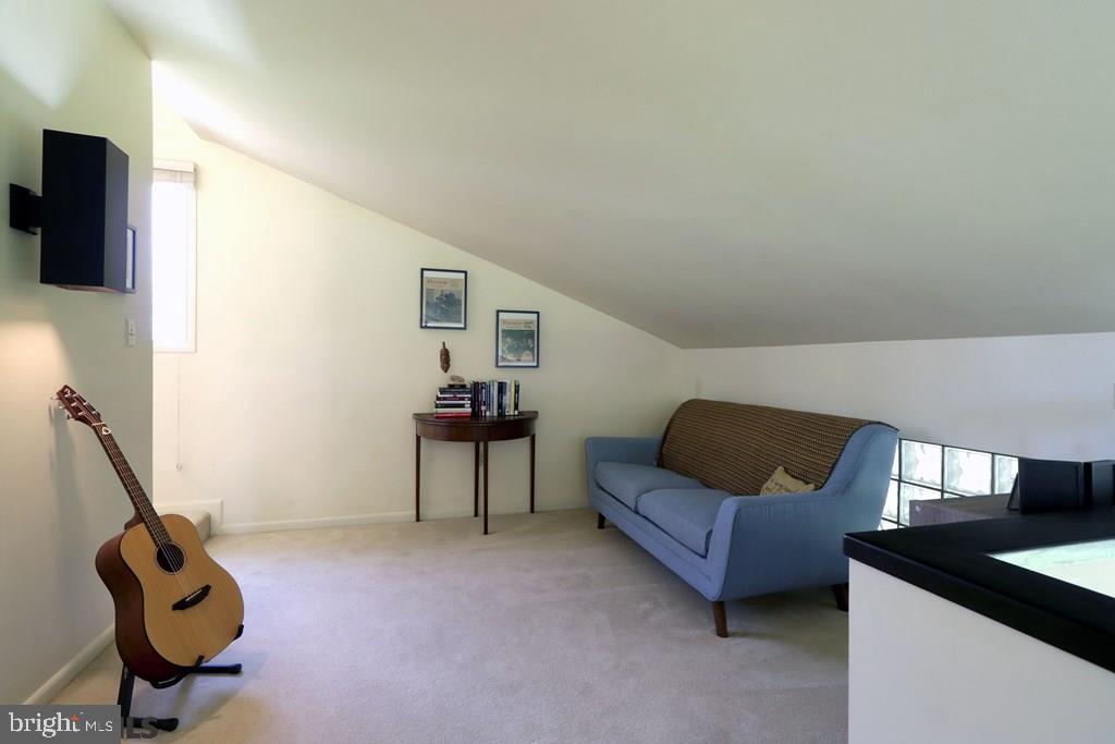 THE HILL - Residential
