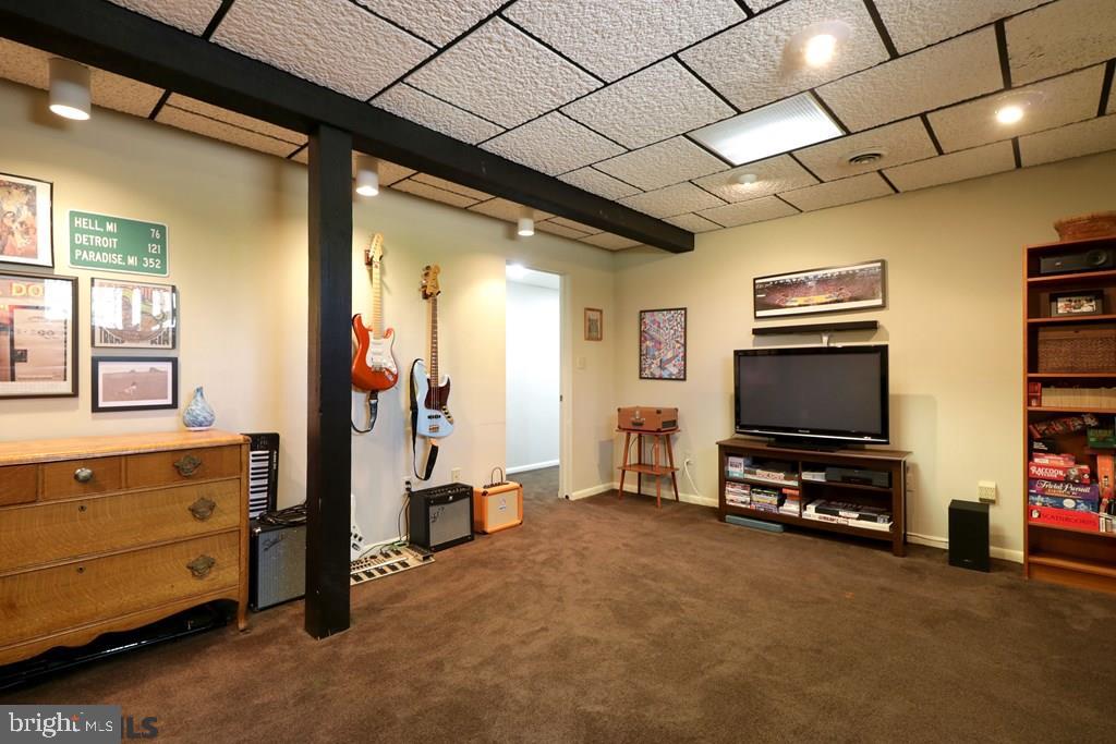 THE HILL - Residential