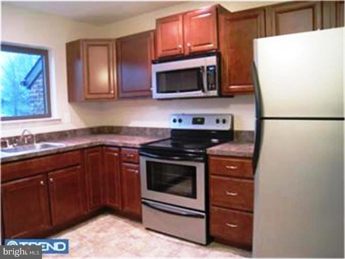 PERKIOMEN WOODS - Residential Lease