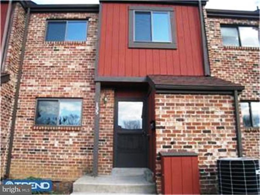 Looking for responsible tenants to appreciate this home that has it all! - 3 BRs, lots of closets, eat in kitchen, back patio, deck from main bedroom, full basement. Newer Kitchen: floor, cabinets, sink, disposal, dishwasher, microwave, refrigerator, oven with/flat cook top - Newer Bathrooms:  floors, cabinets, sinks (full bath has granite), tub, tile, fixtures, etc.  No pets. Tennis, Swimming, Exercise Room and Clubhouse are tenant options.  Owner pays monthly association fee.     Tenants require overnight notice for all appointments.