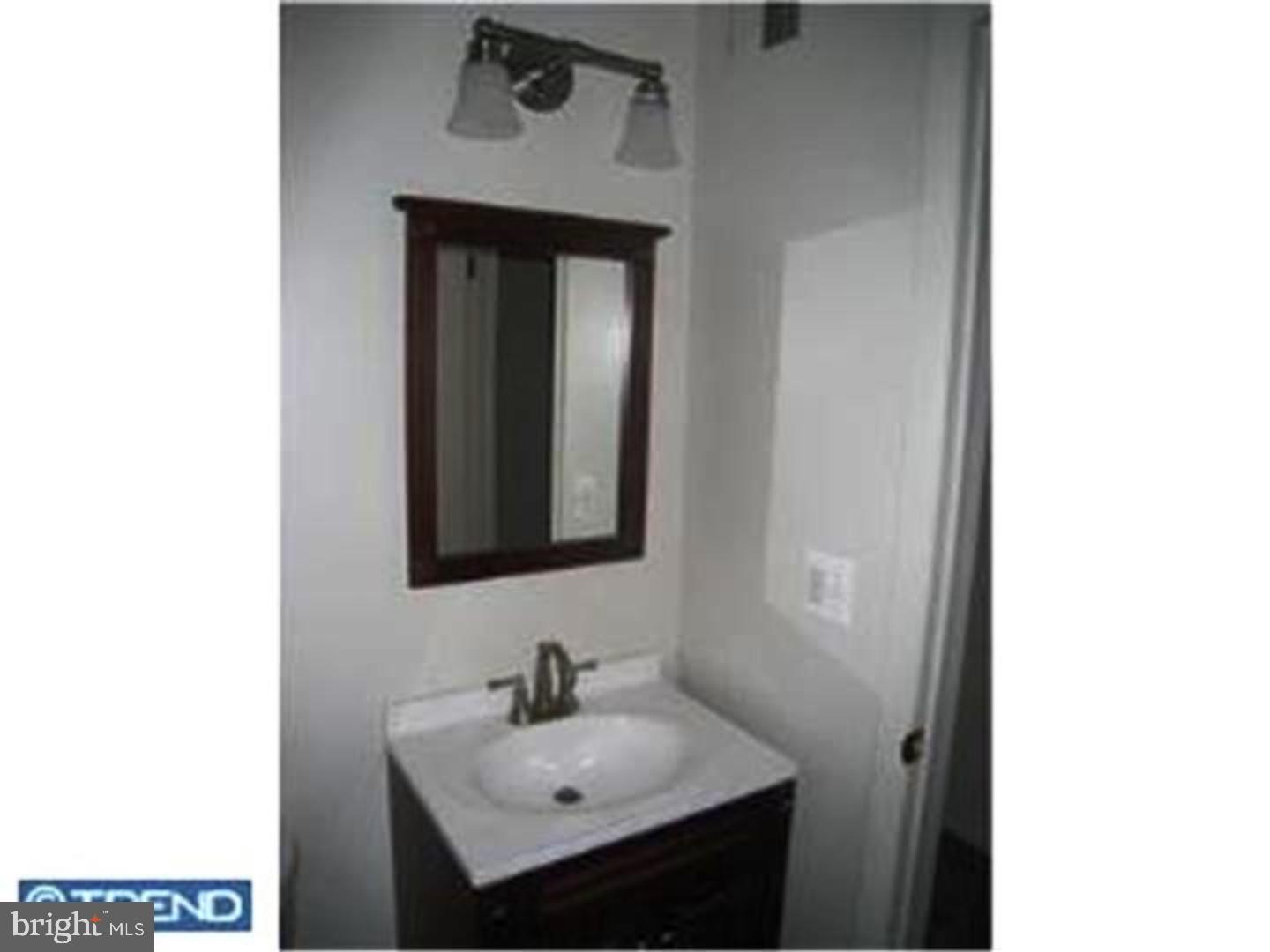 PERKIOMEN WOODS - Residential Lease