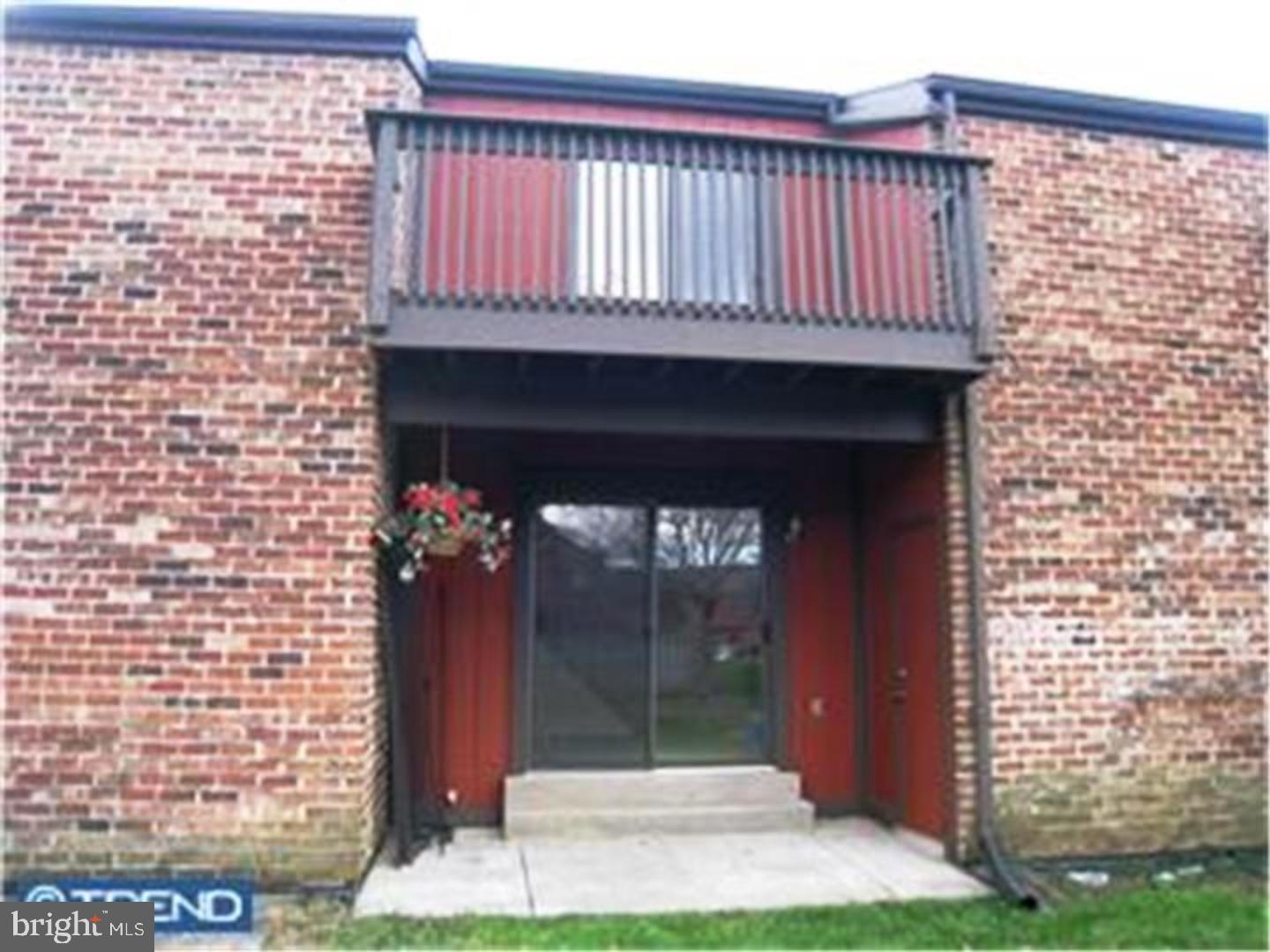 PERKIOMEN WOODS - Residential Lease