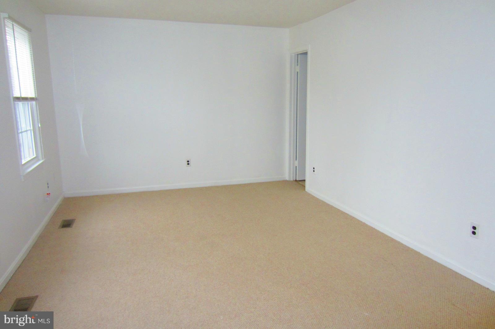 KEENE MILL WOODS - Residential Lease