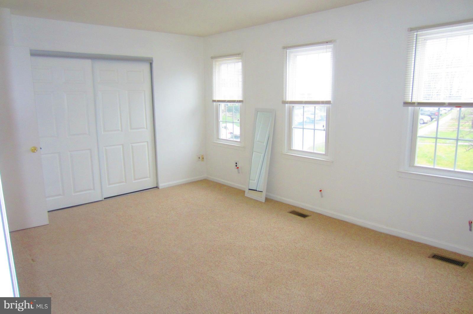 KEENE MILL WOODS - Residential Lease