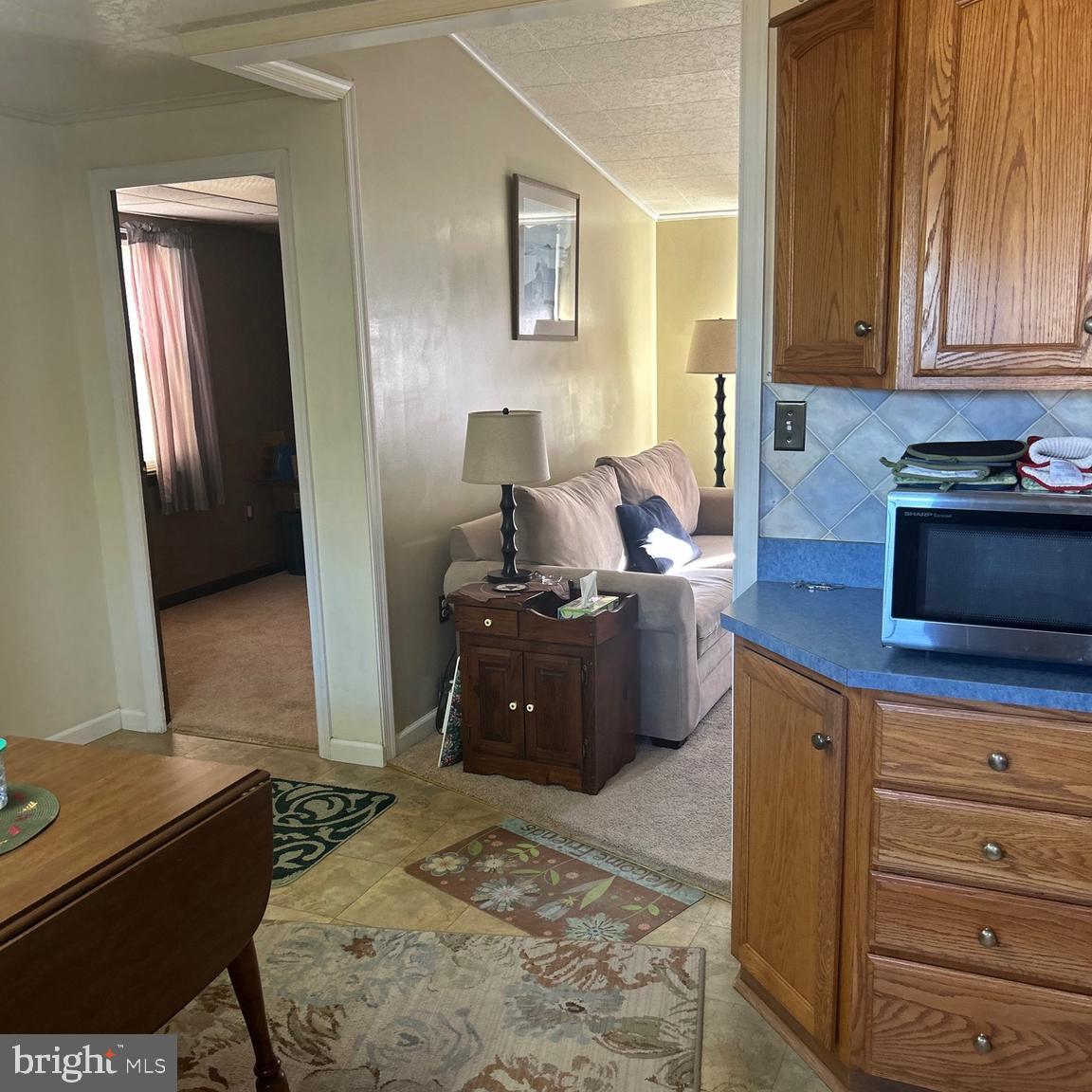 WEST LAWN - Residential