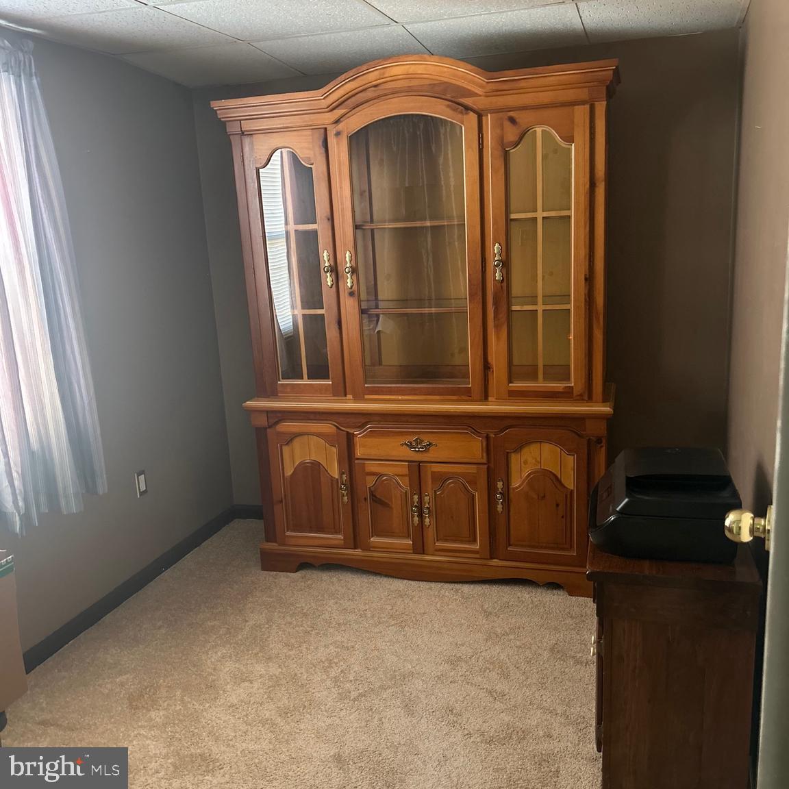 WEST LAWN - Residential