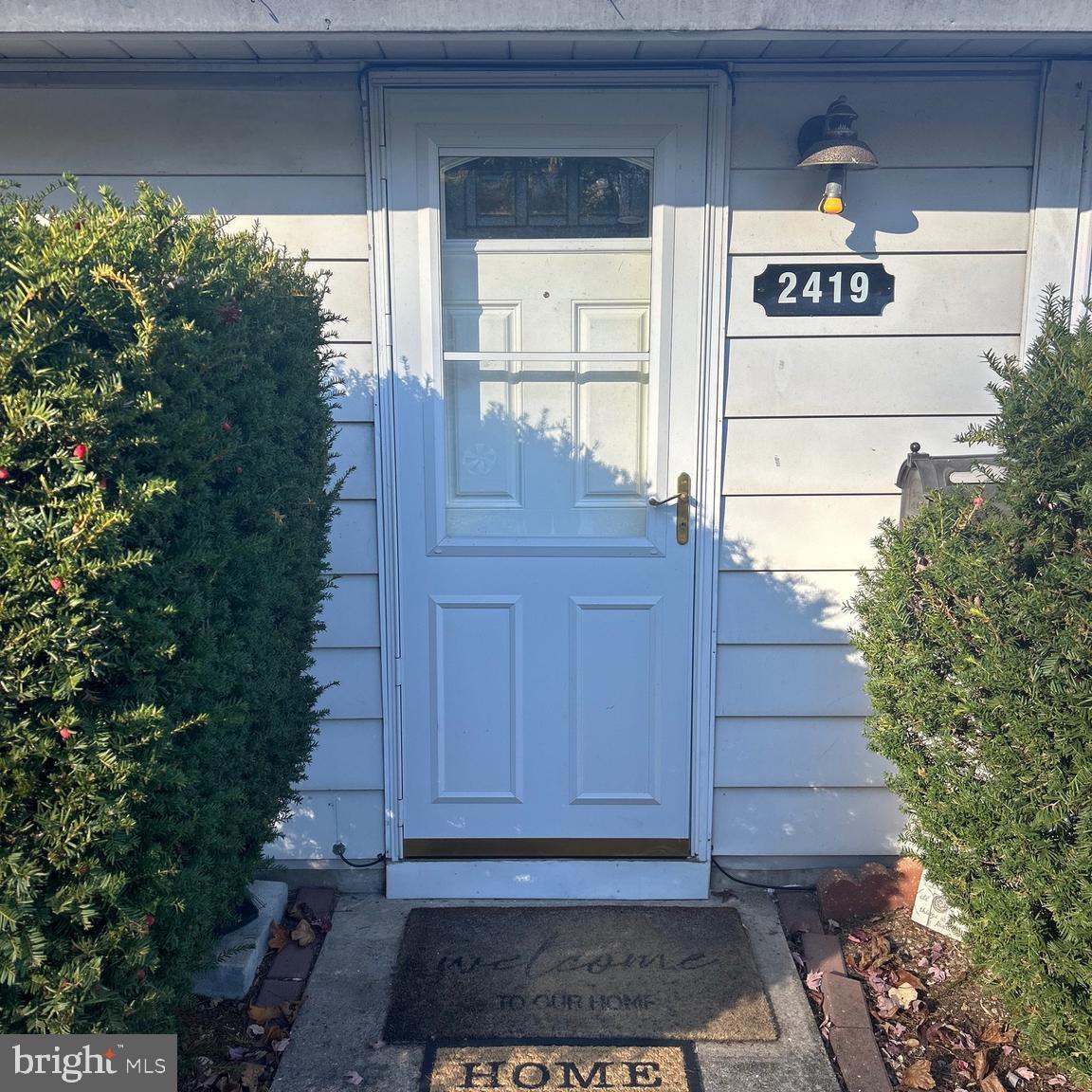 WEST LAWN - Residential