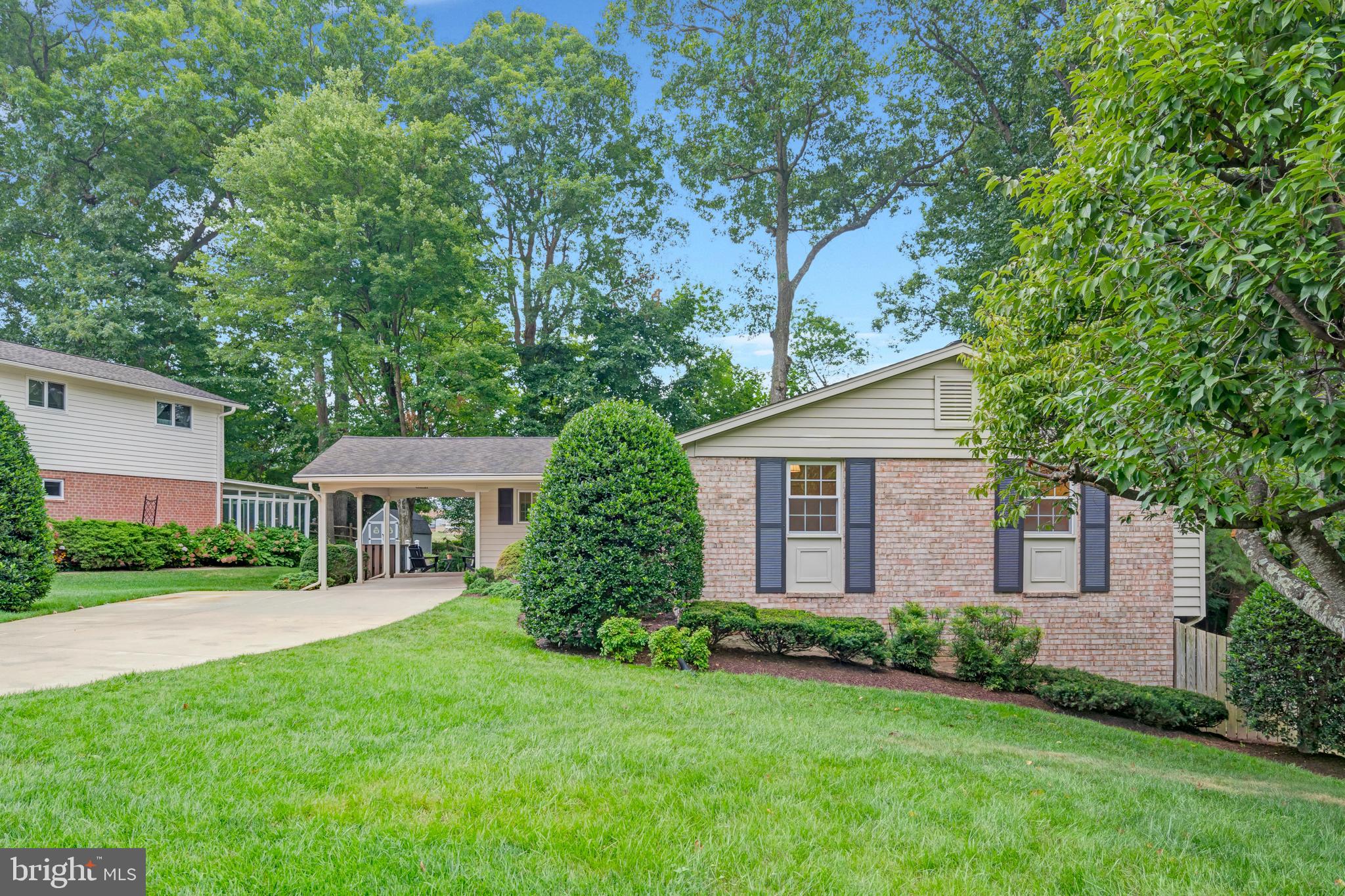5002 GAINSBOROUGH DRIVE