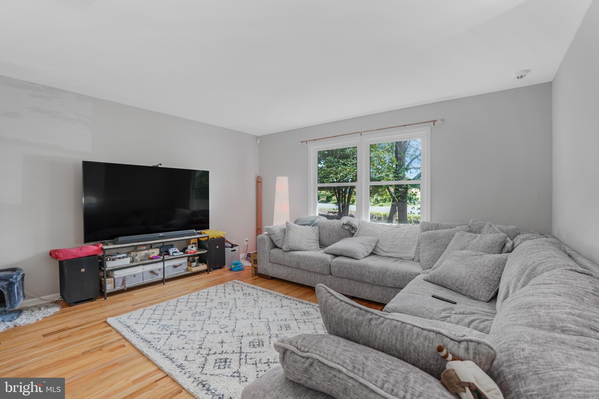 1703 SHERWOOD DR