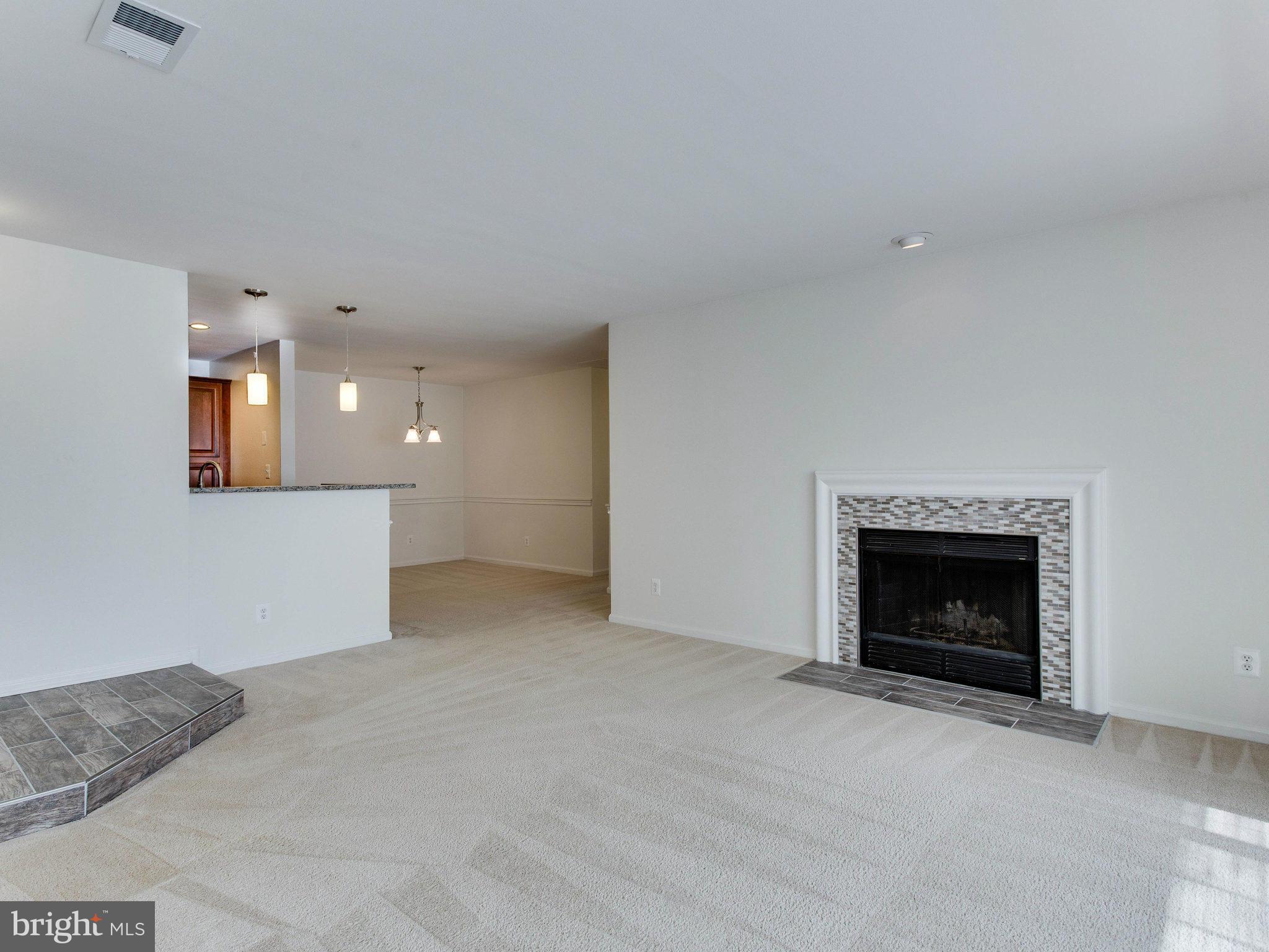 STRATFORD PLACE AT KINGS - Residential