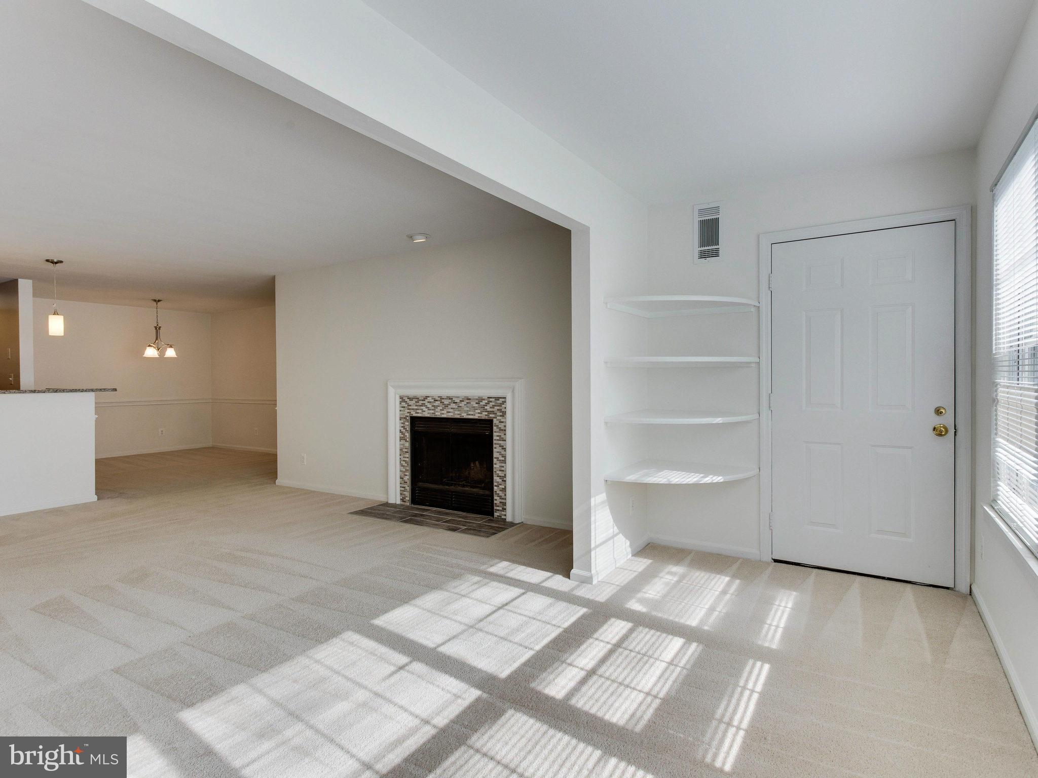 STRATFORD PLACE AT KINGS - Residential